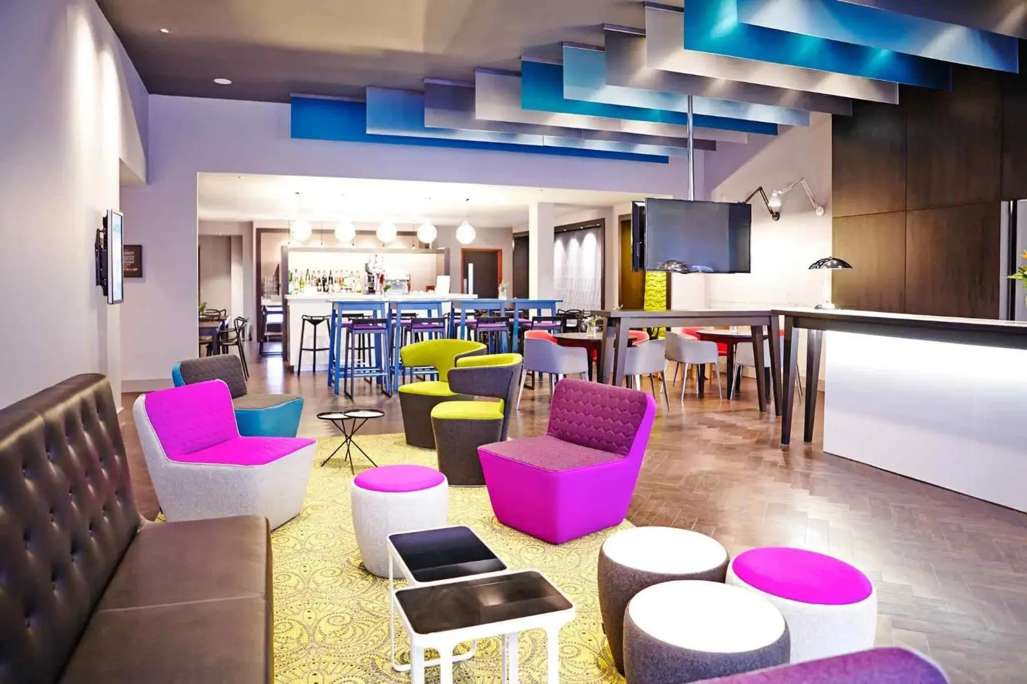 Lounge or bar in Ibis Styles Liverpool Centre Dale Street - Cavern Quarter Lounge or bar in Ibis Styles Liverpool Centre Dale Street - Cavern Quarter