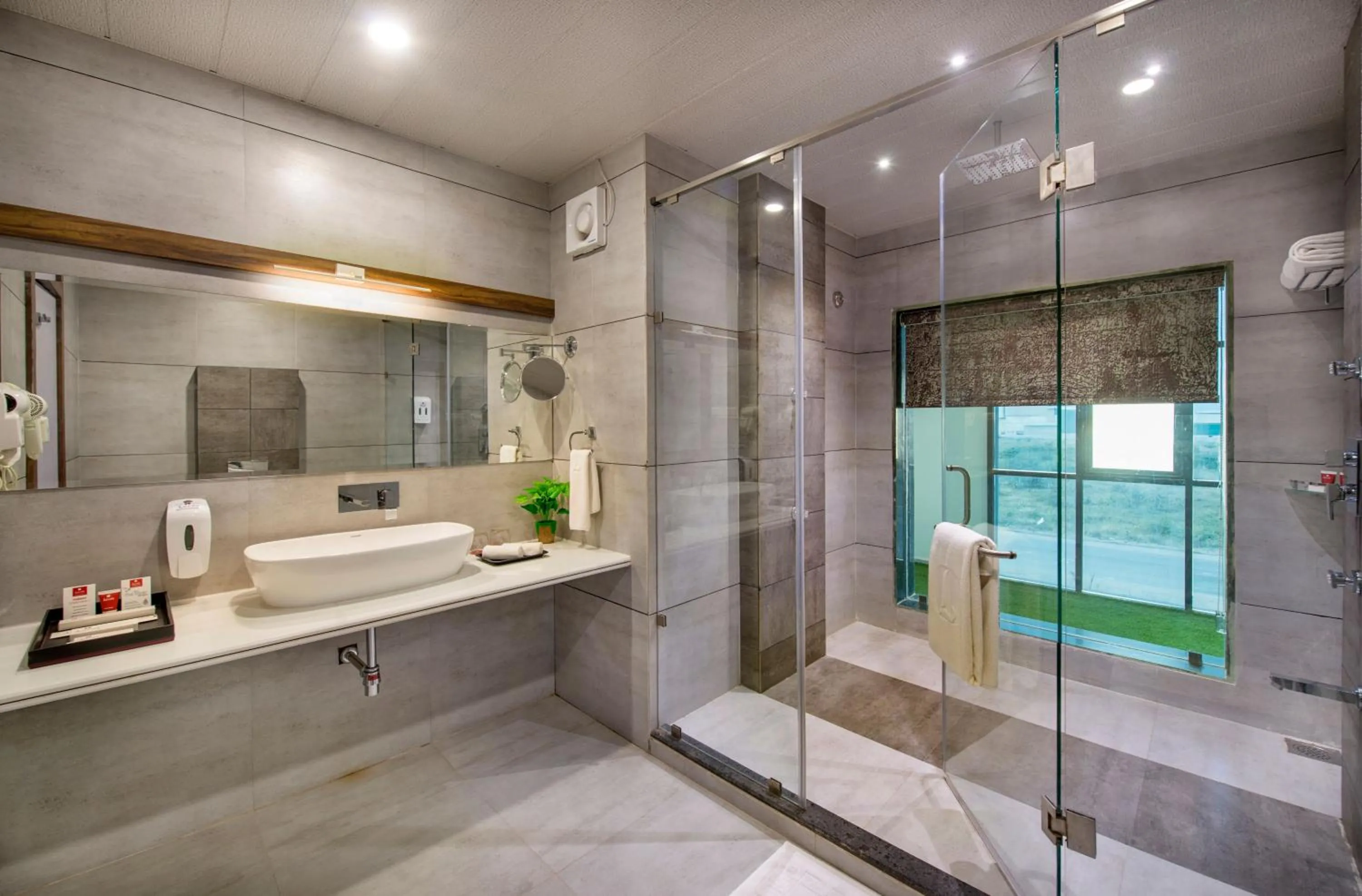 Shower in Lords Eco Inn Morbi