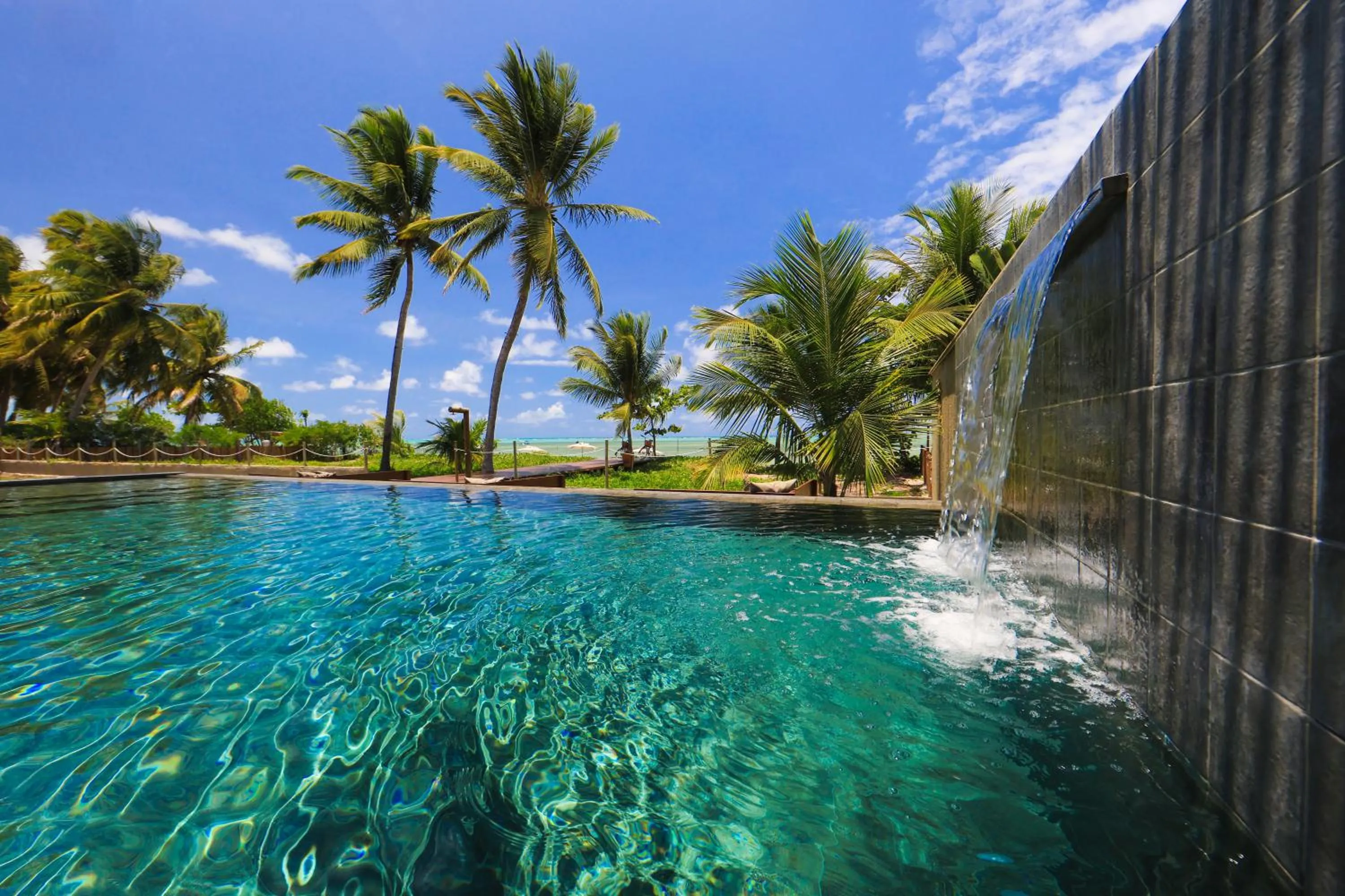Swimming pool in Pousada Tatuá