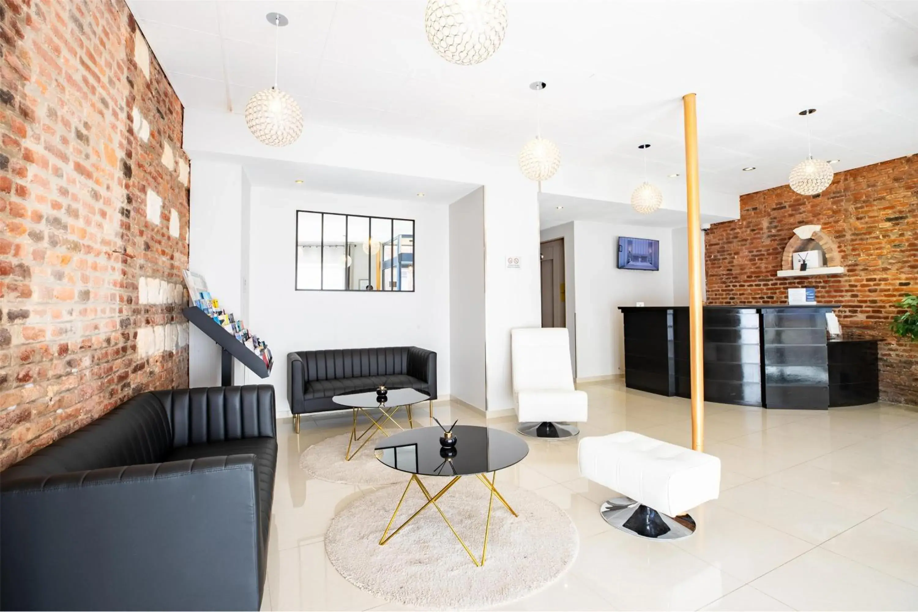 Lobby or reception in Best Western Hotel Saint Claude Lobby or reception in Best Western Hotel Saint Claude