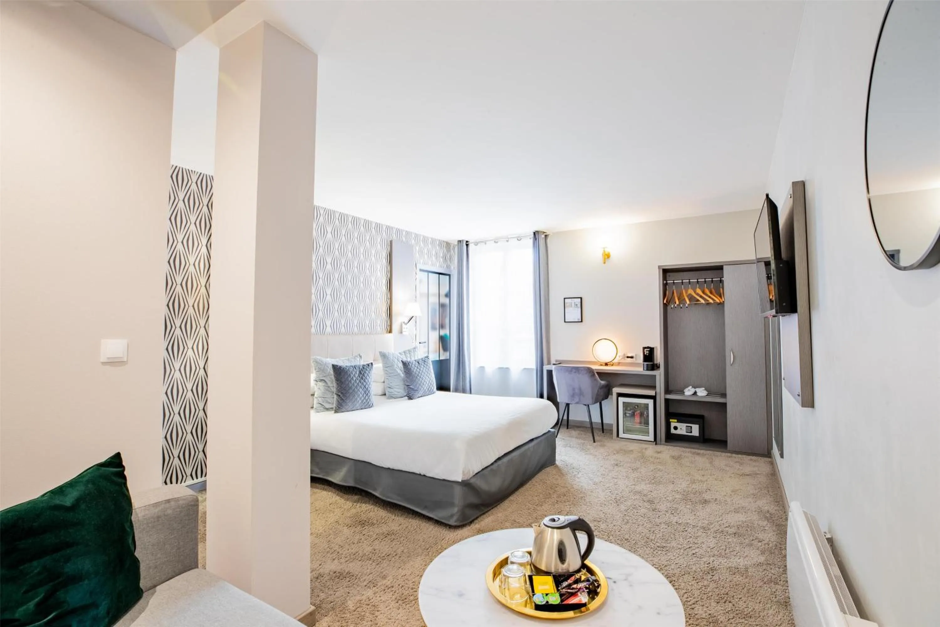 Bedroom, Bed in Best Western Hotel Saint Claude