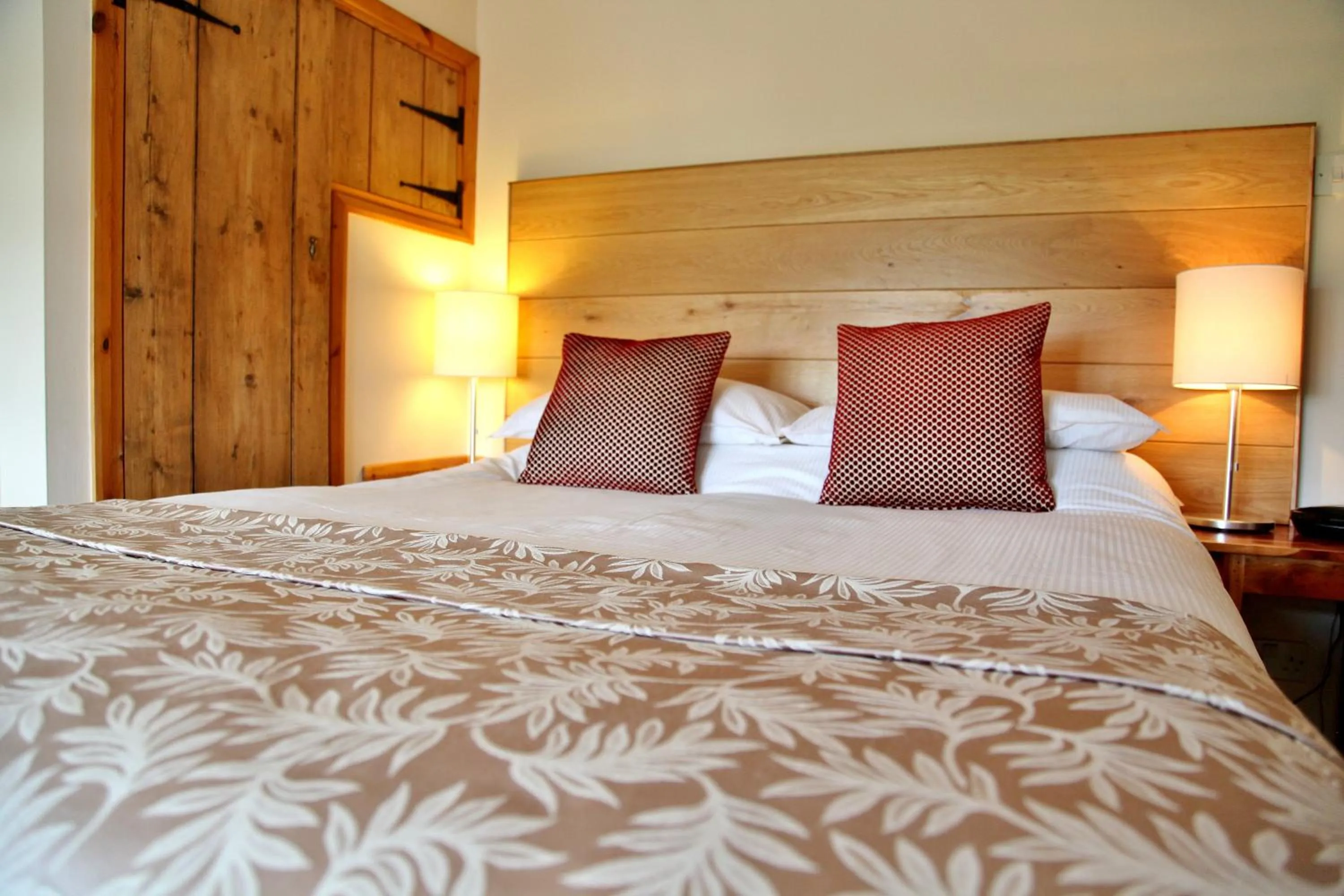 Bedroom, Bed in Greenbanks Hotel Norfolk