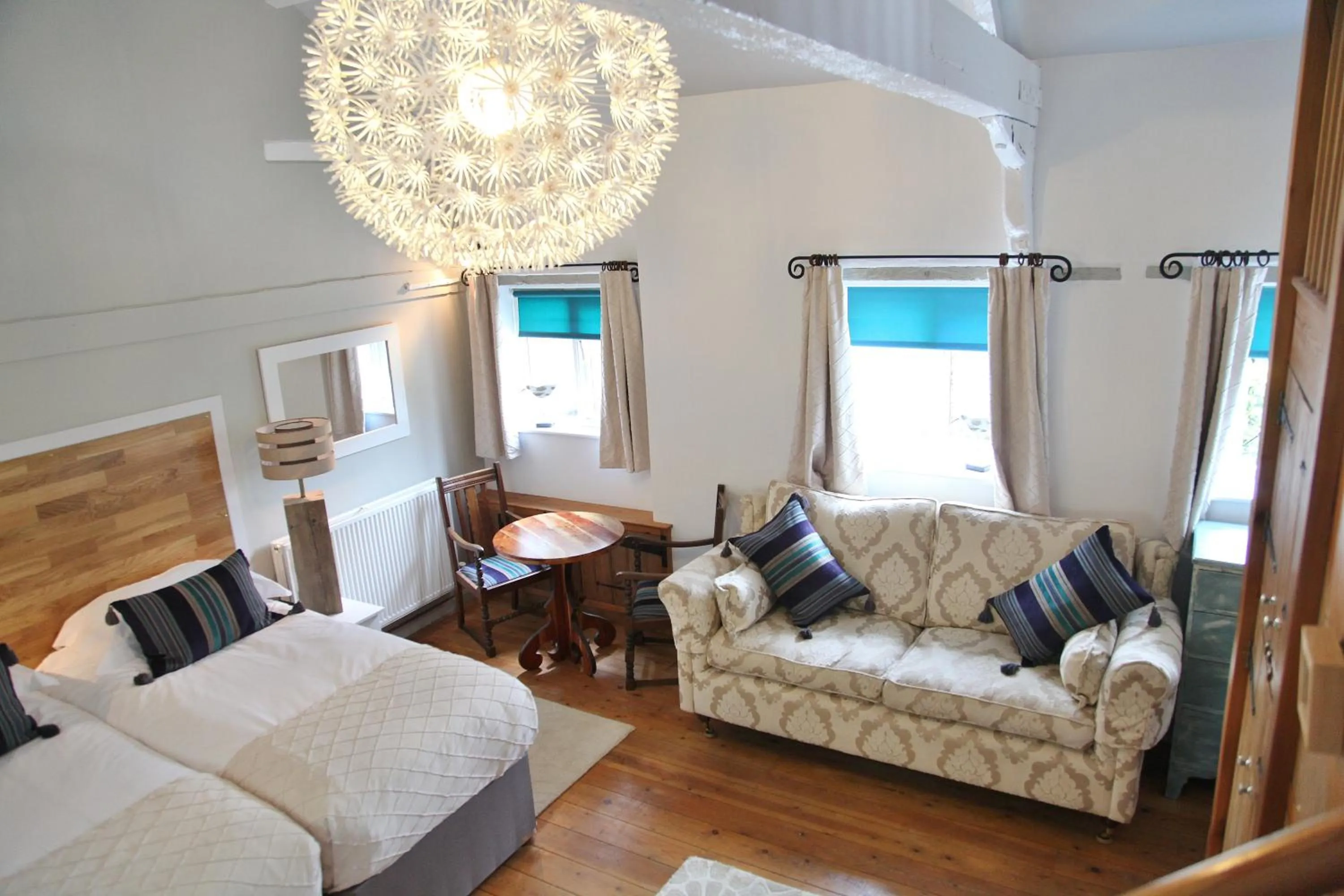 Bedroom, Bed in Greenbanks Hotel Norfolk