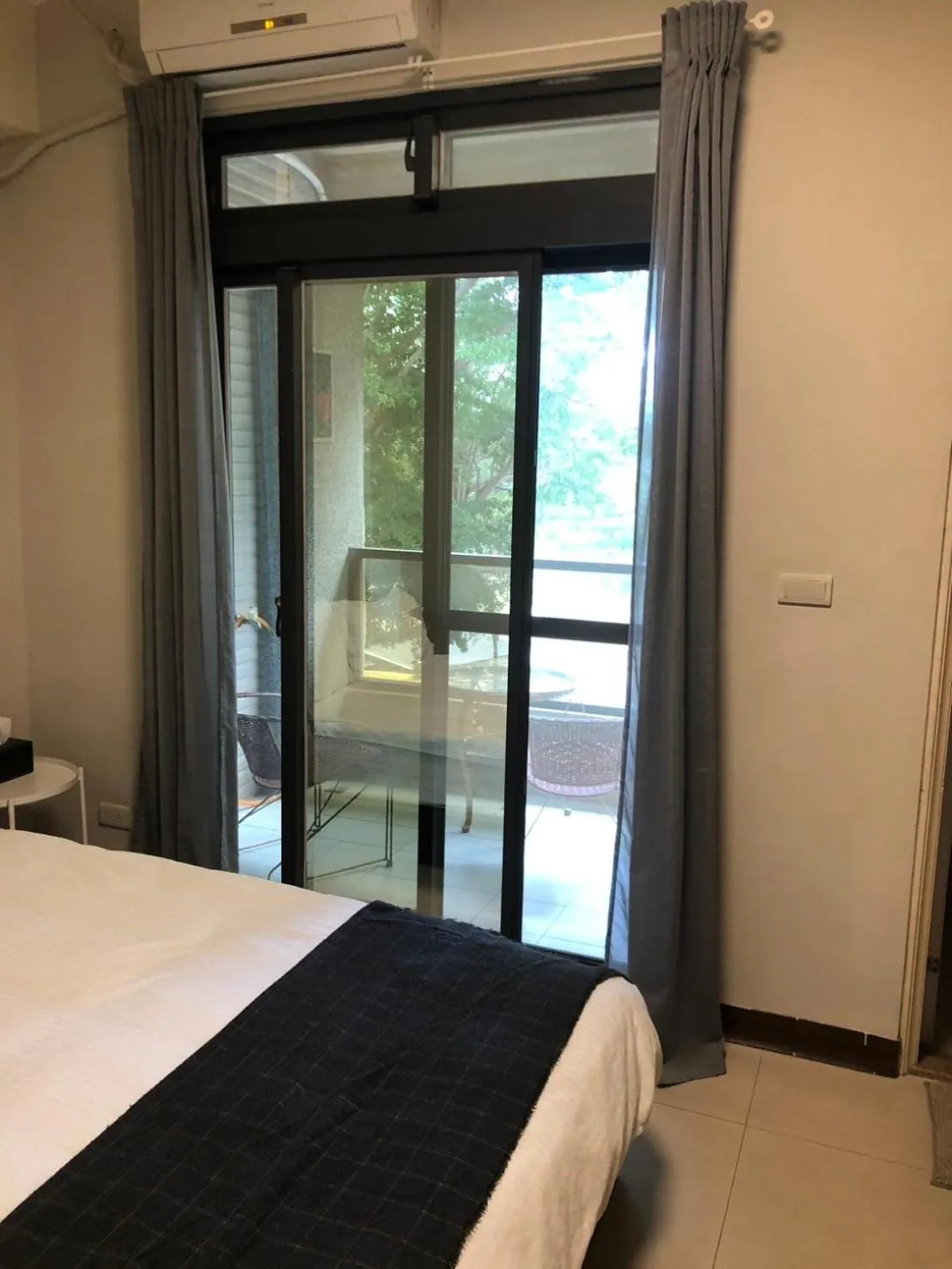Deluxe Double Room with Balcony in Yi Jia Homestay