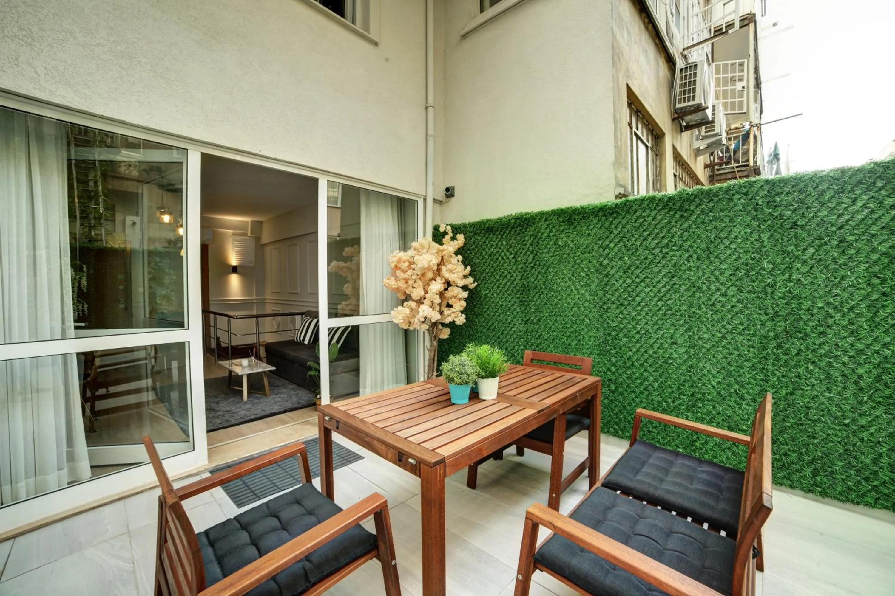 Patio in Beddington Residence Sisli