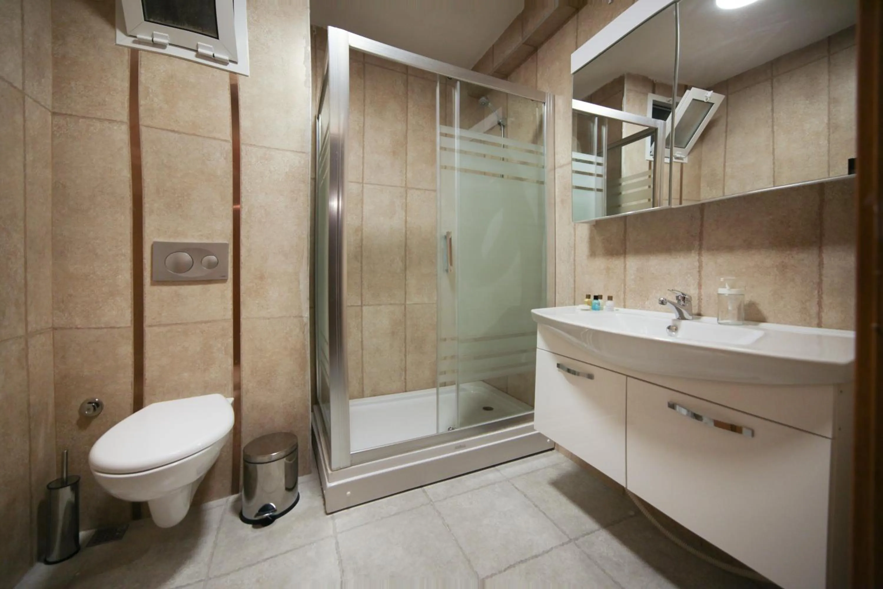 Shower in Beddington Residence Sisli