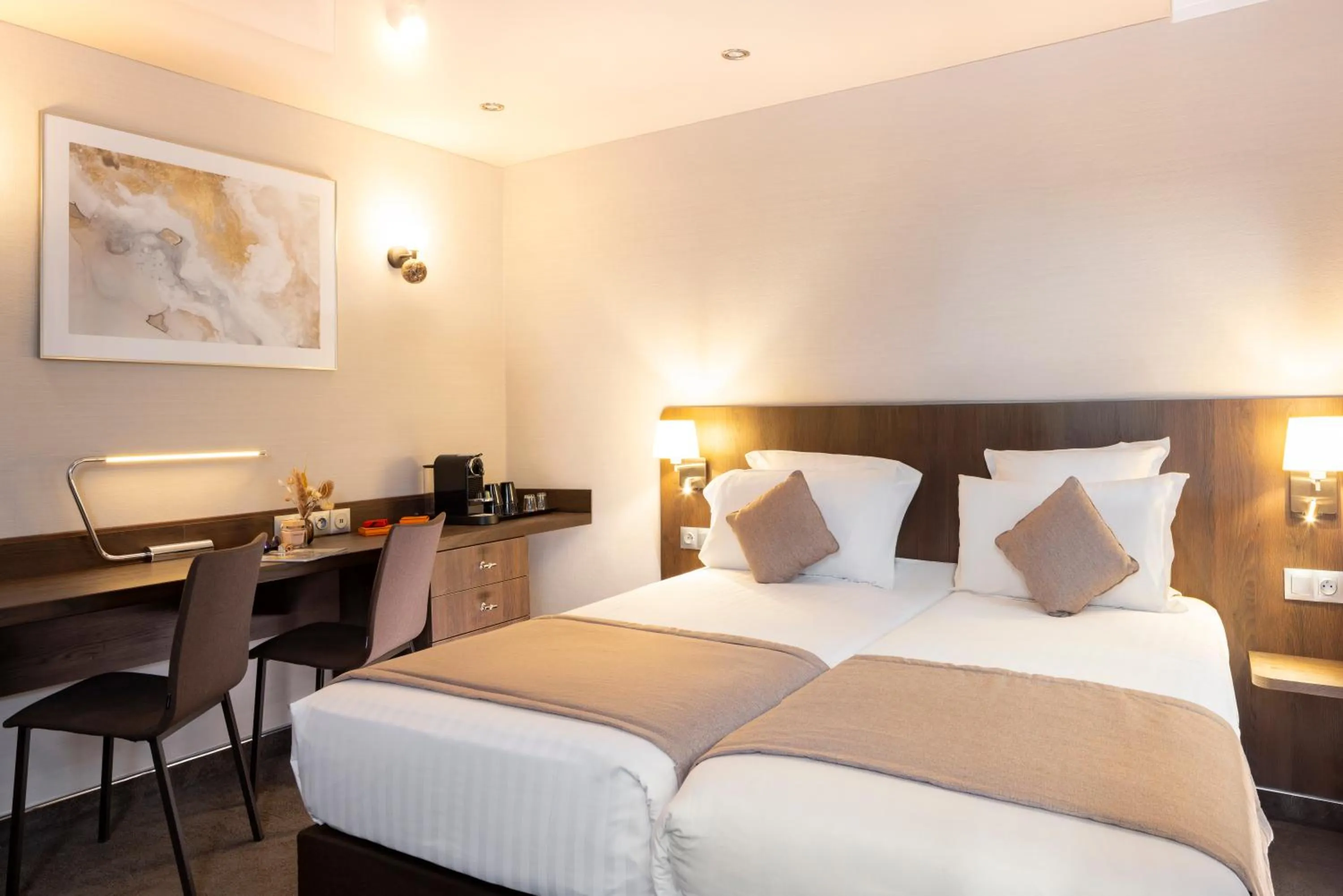 Bed in Hotel Choiseul Opera