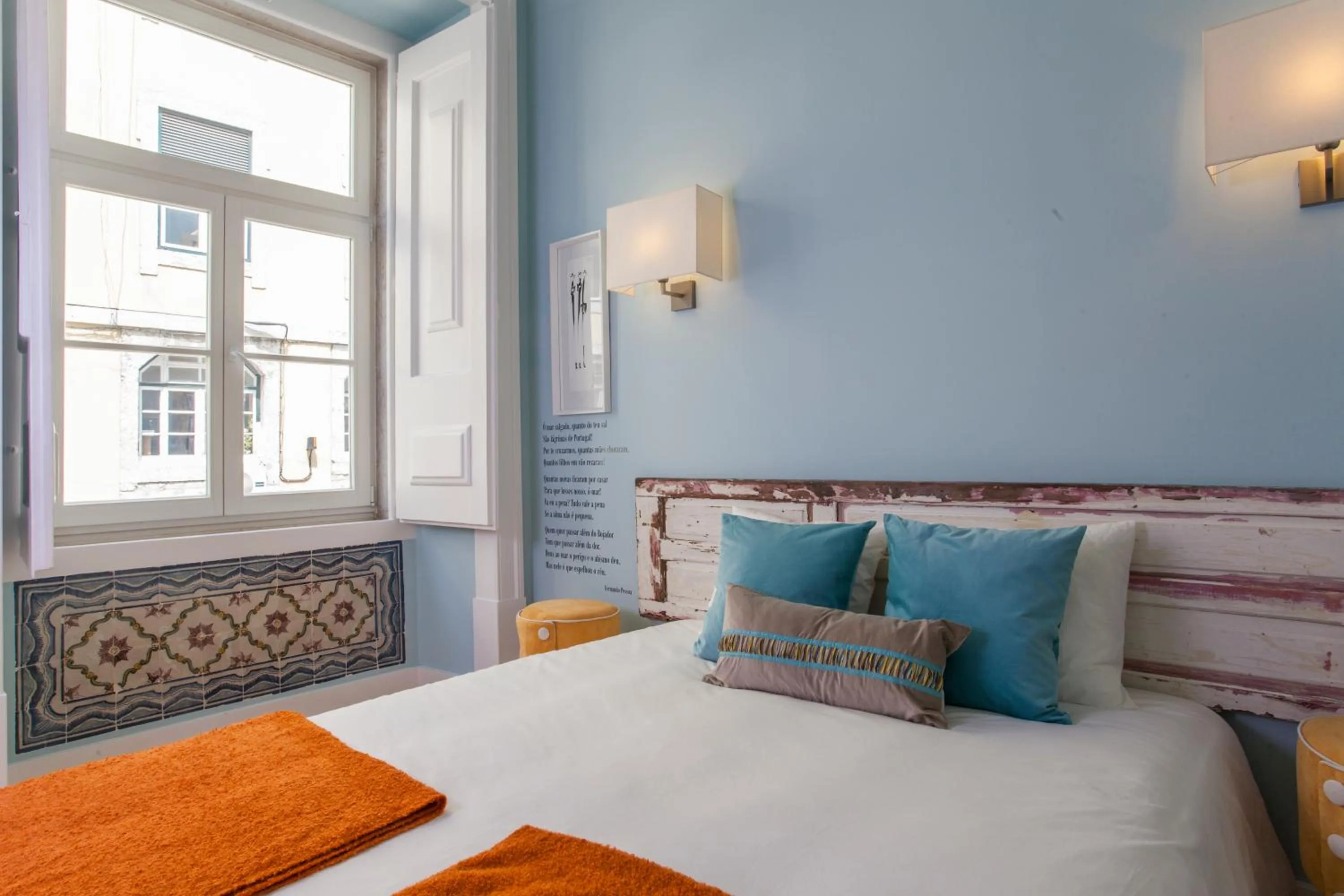 Bedroom, Bed in Casas da Baixa - Jules & Madeleine