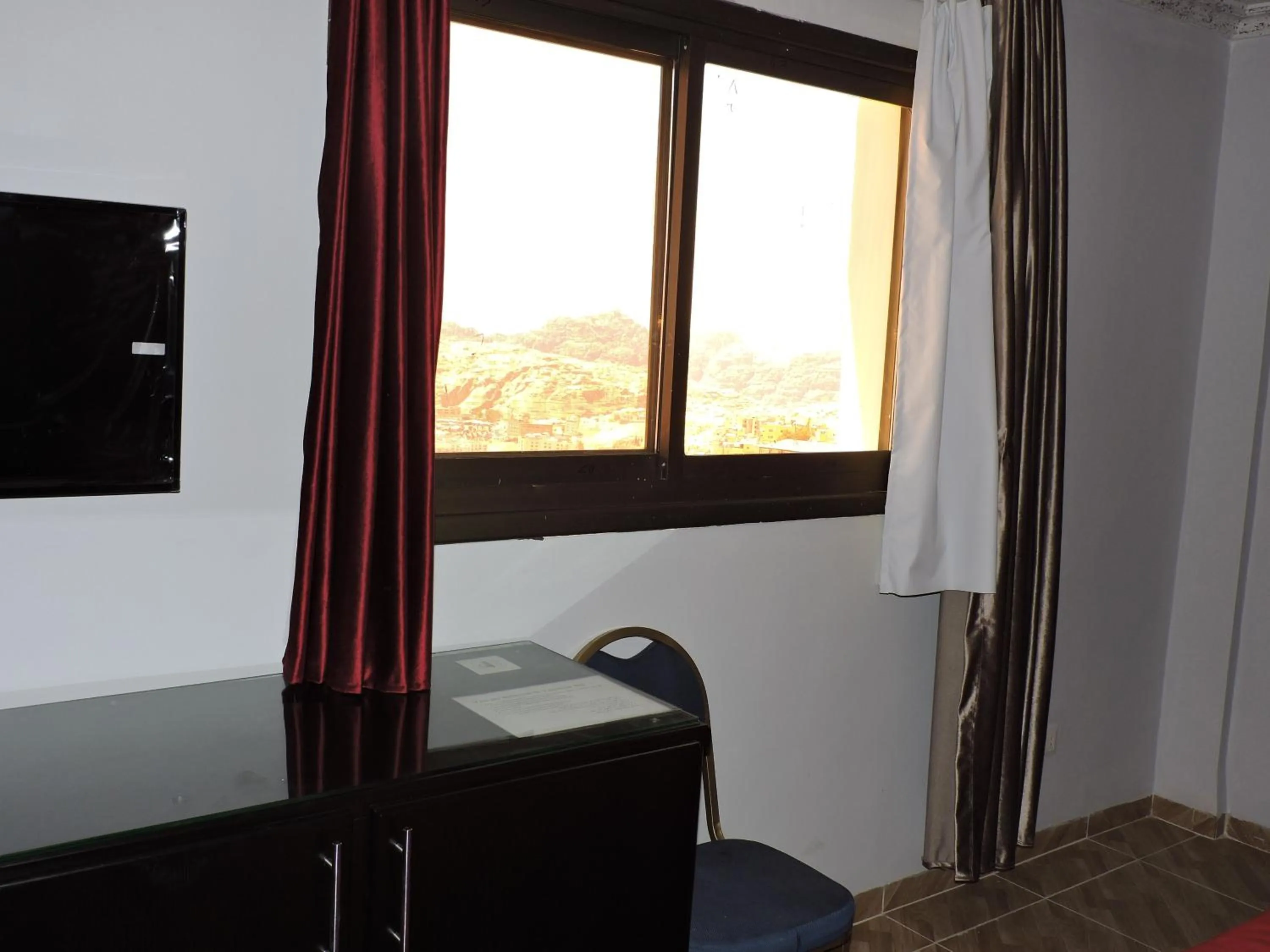 Mountain view in Valentine Inn Luxury