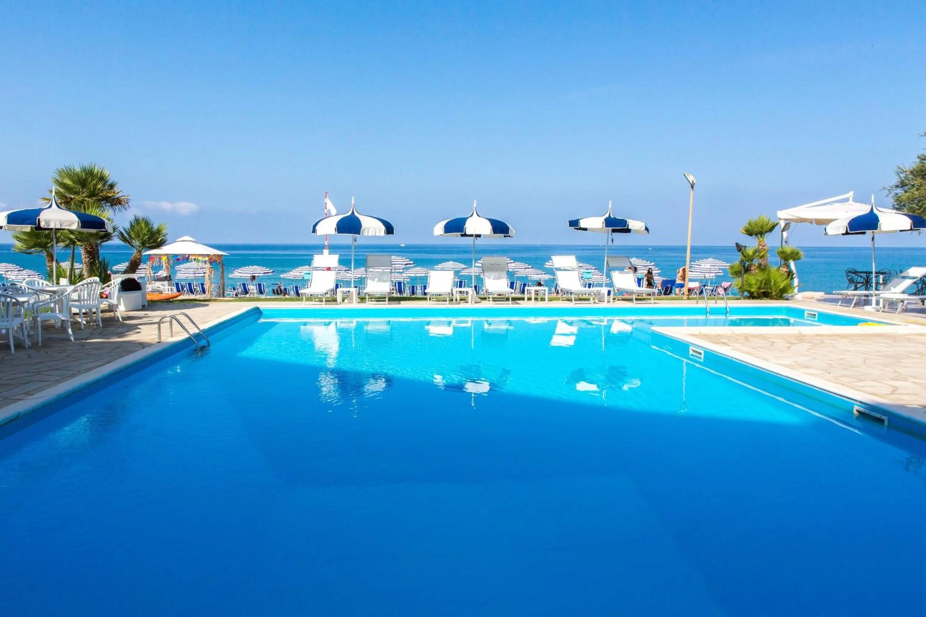Swimming pool in Hotel Poseidon