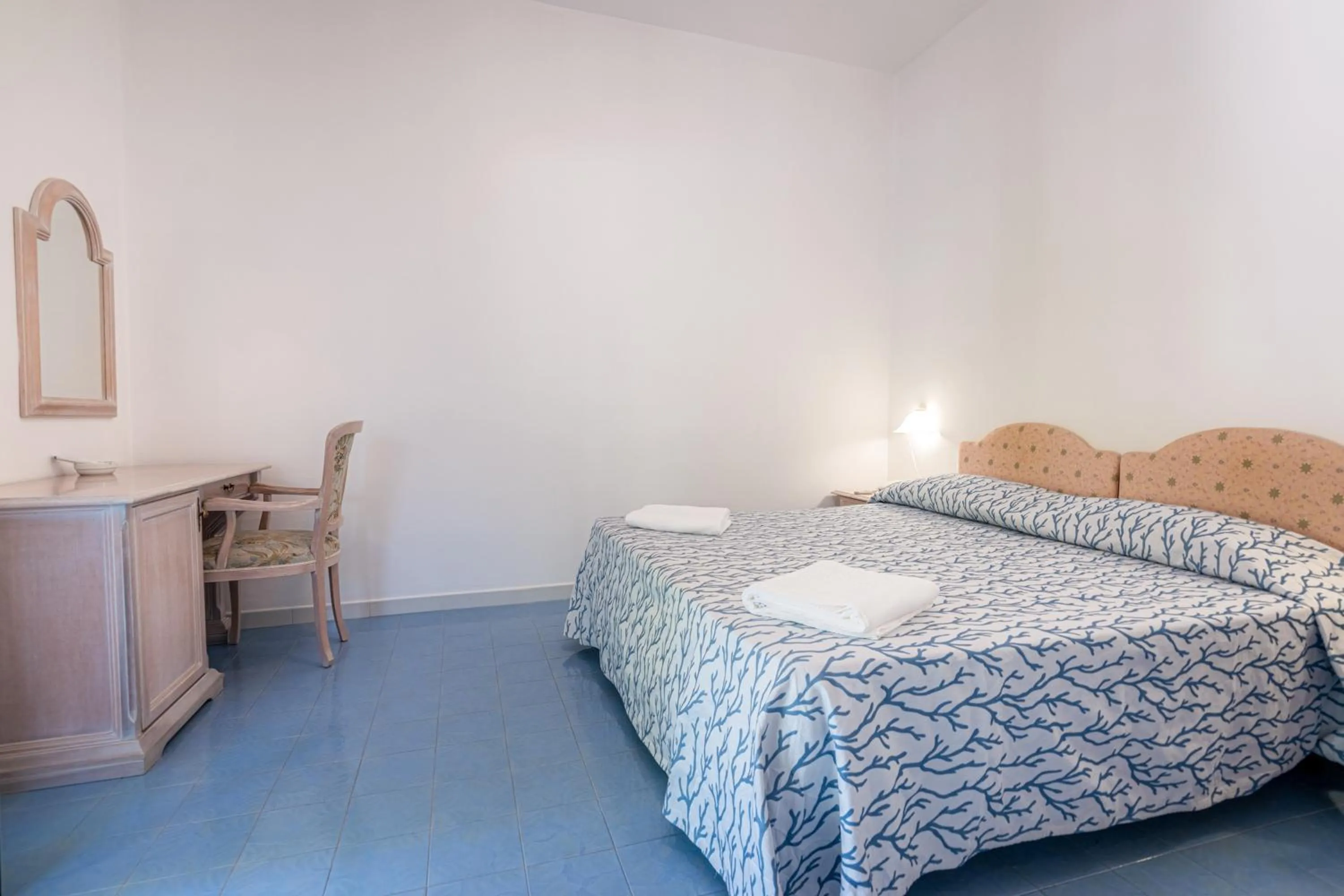 Bedroom, Bed in Hotel Poseidon