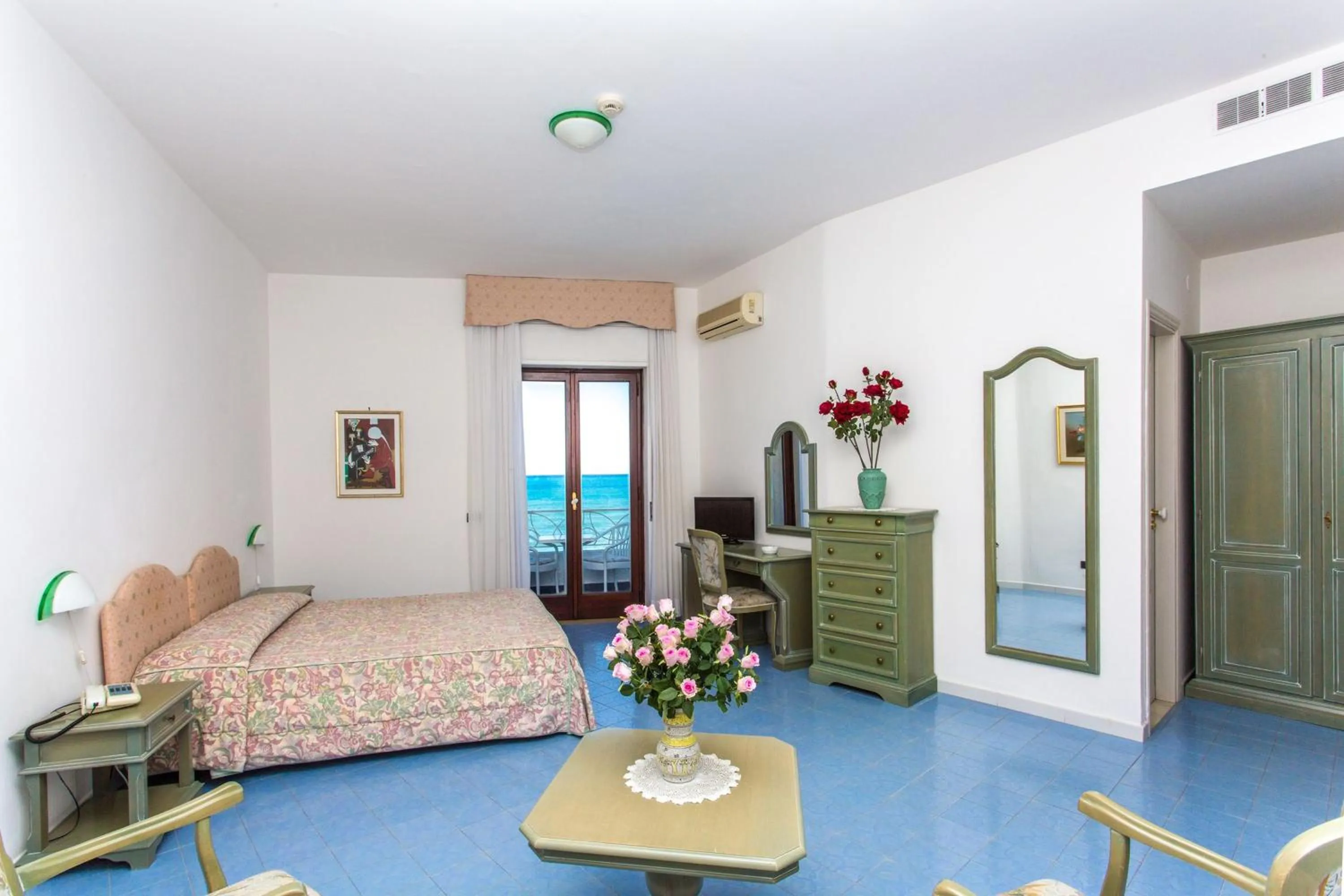 Bedroom, Bed in Hotel Poseidon