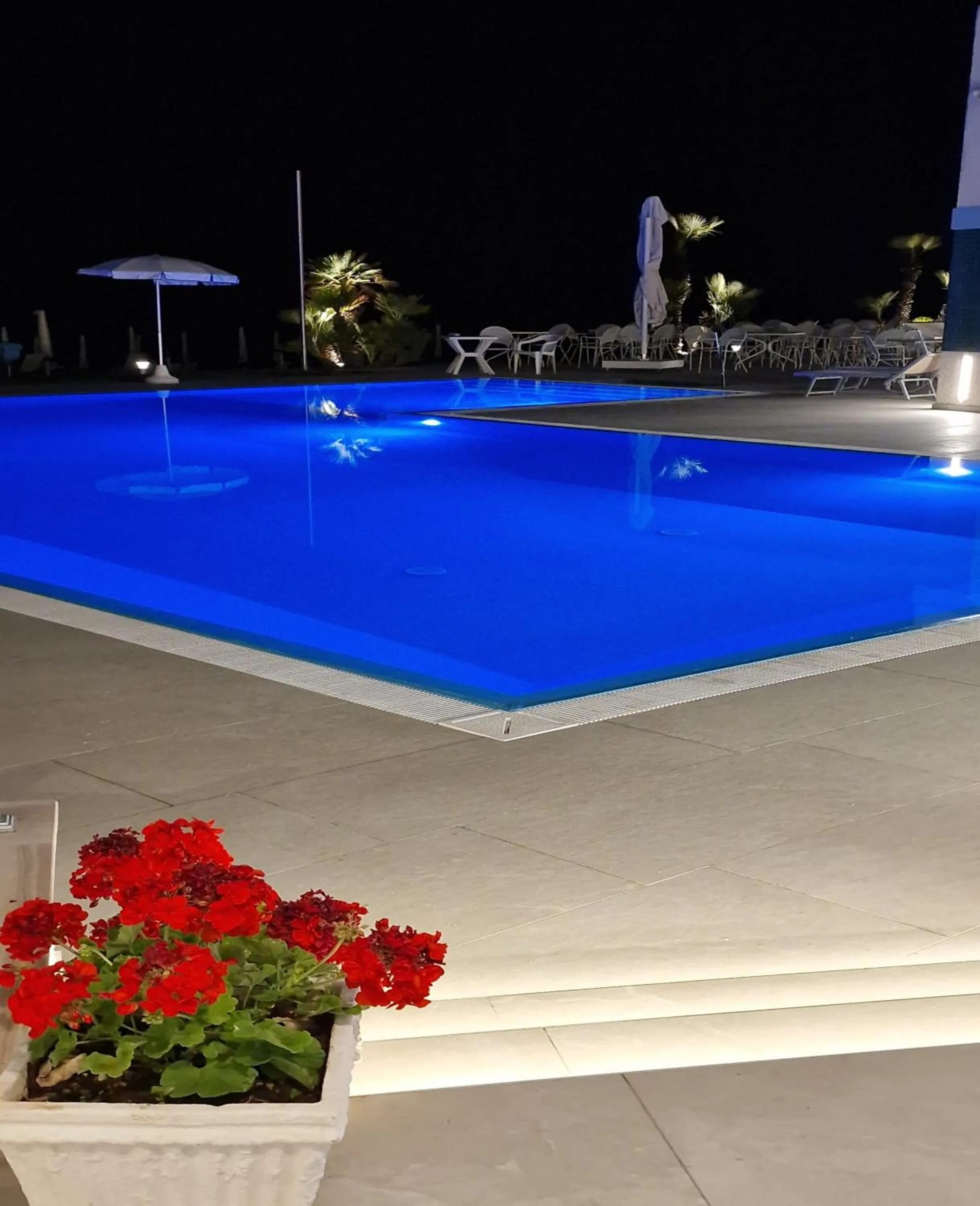 Swimming pool in Hotel Poseidon