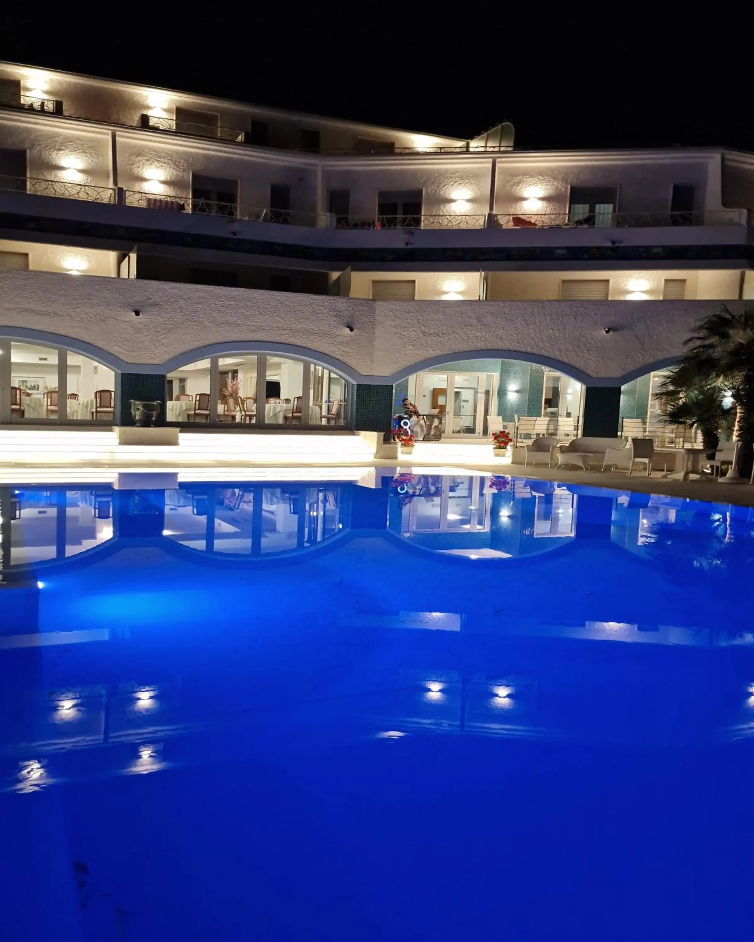 Swimming pool in Hotel Poseidon