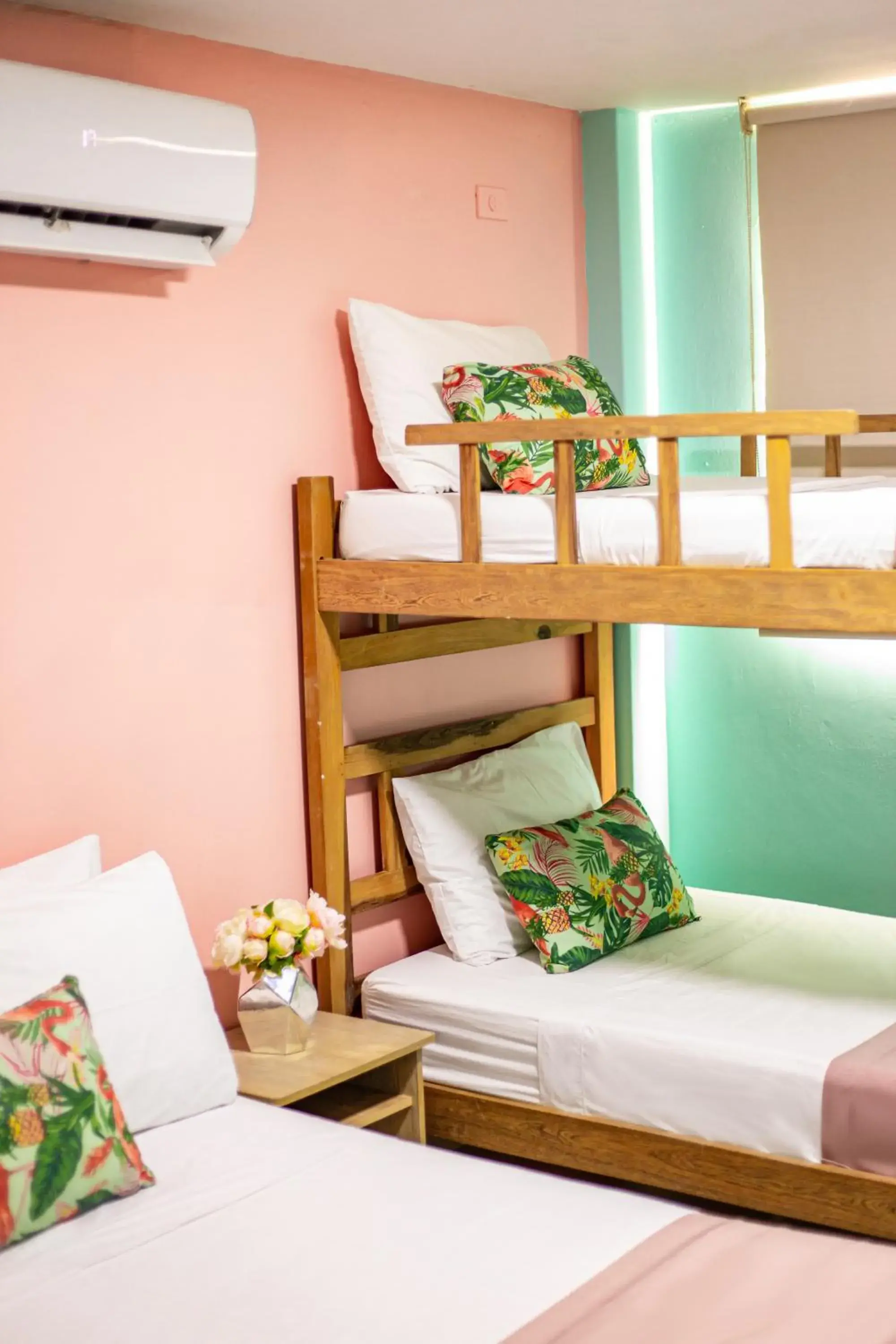 Standard Quadruple Room in Taybo Beach By St Hoteles Standard Quadruple Room in Taybo Beach By St Hoteles