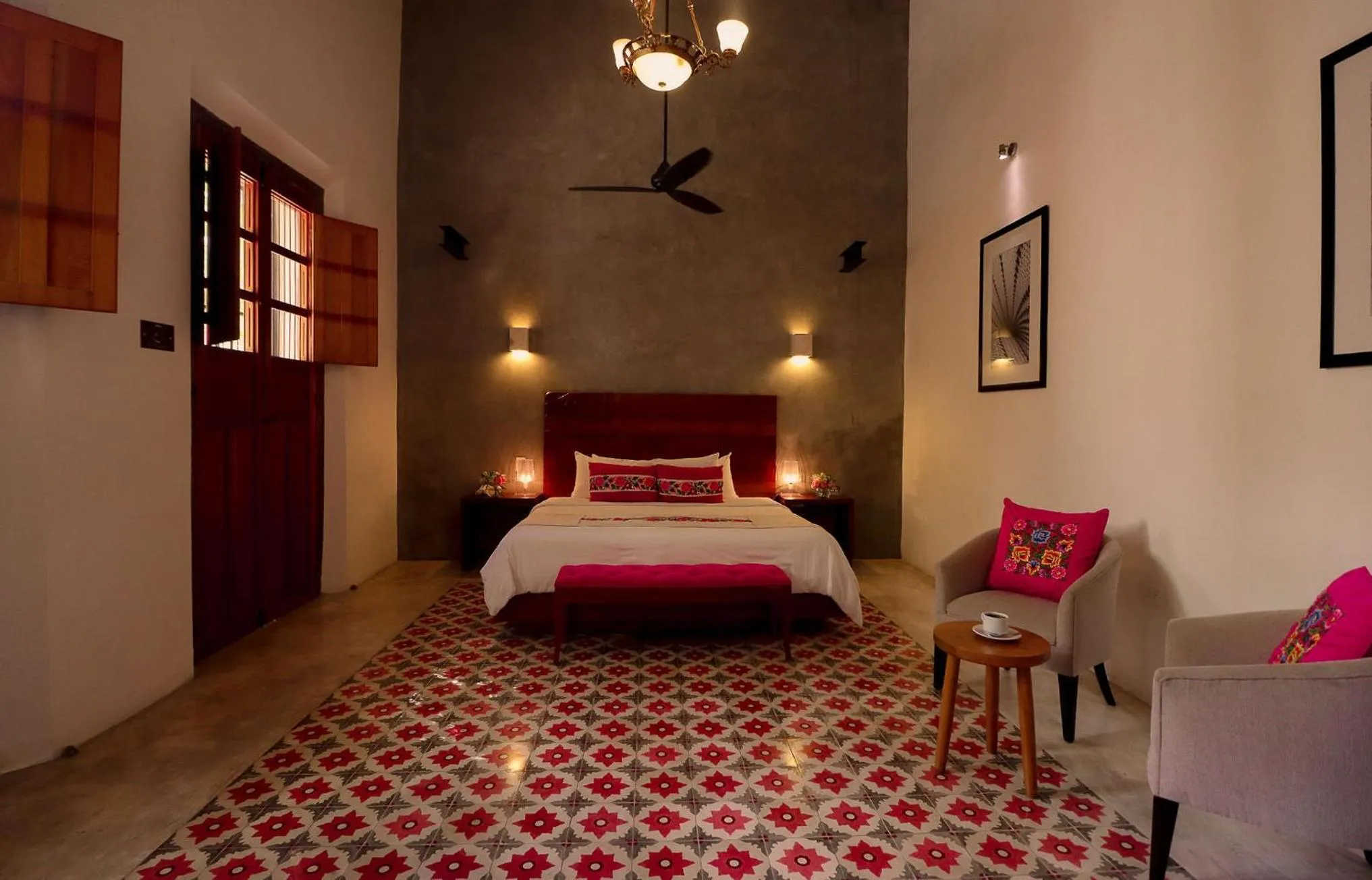 Photo of the whole room, Bed in Casa de Las Palomas Boutique Hotel by Paloma's Hotels - Adults Only