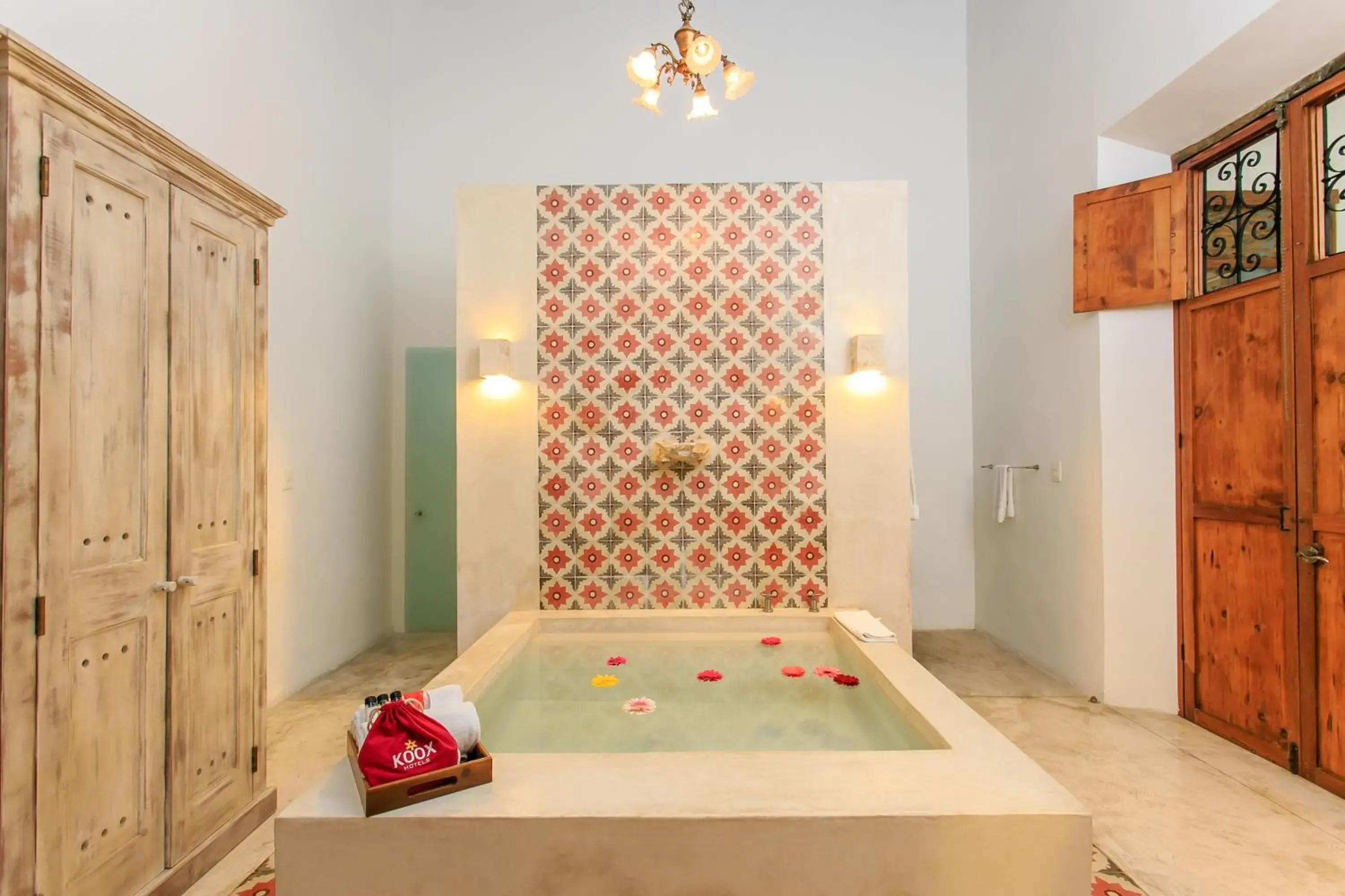 Bath, Bed in Casa de Las Palomas Boutique Hotel by Paloma's Hotels - Adults Only Bath, Bed in Casa de Las Palomas Boutique Hotel by Paloma's Hotels - Adults Only