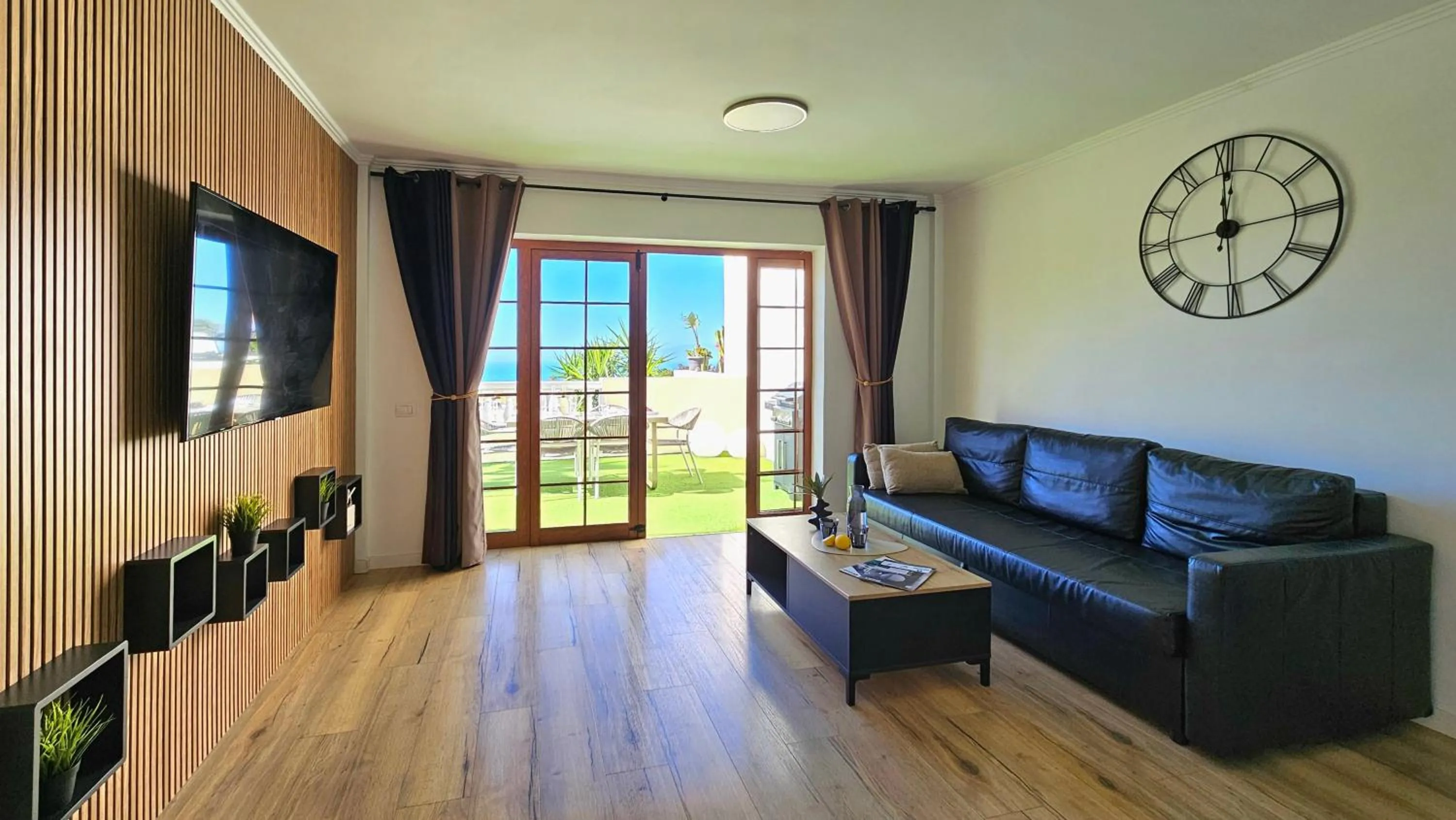 PaulMarie Apartment Ocean View