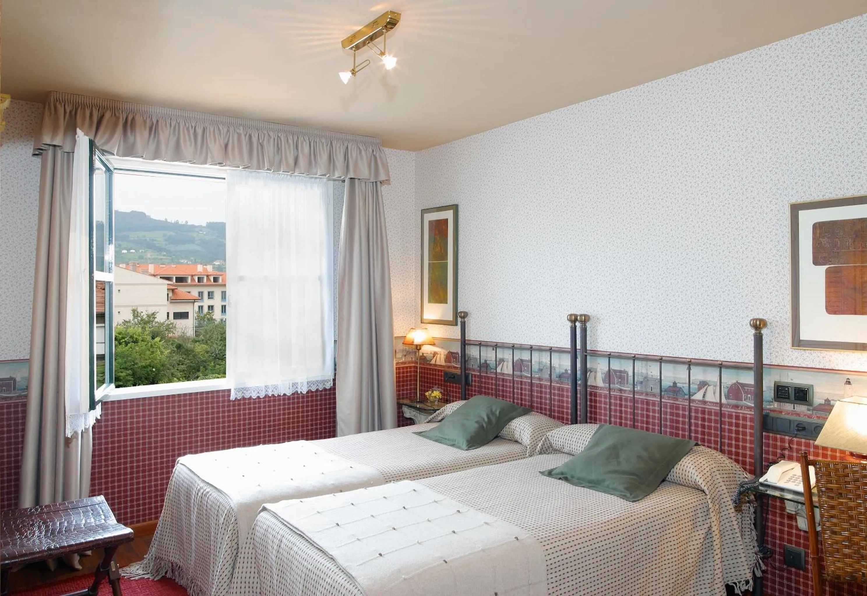 Bed in Hotel Avenida Real