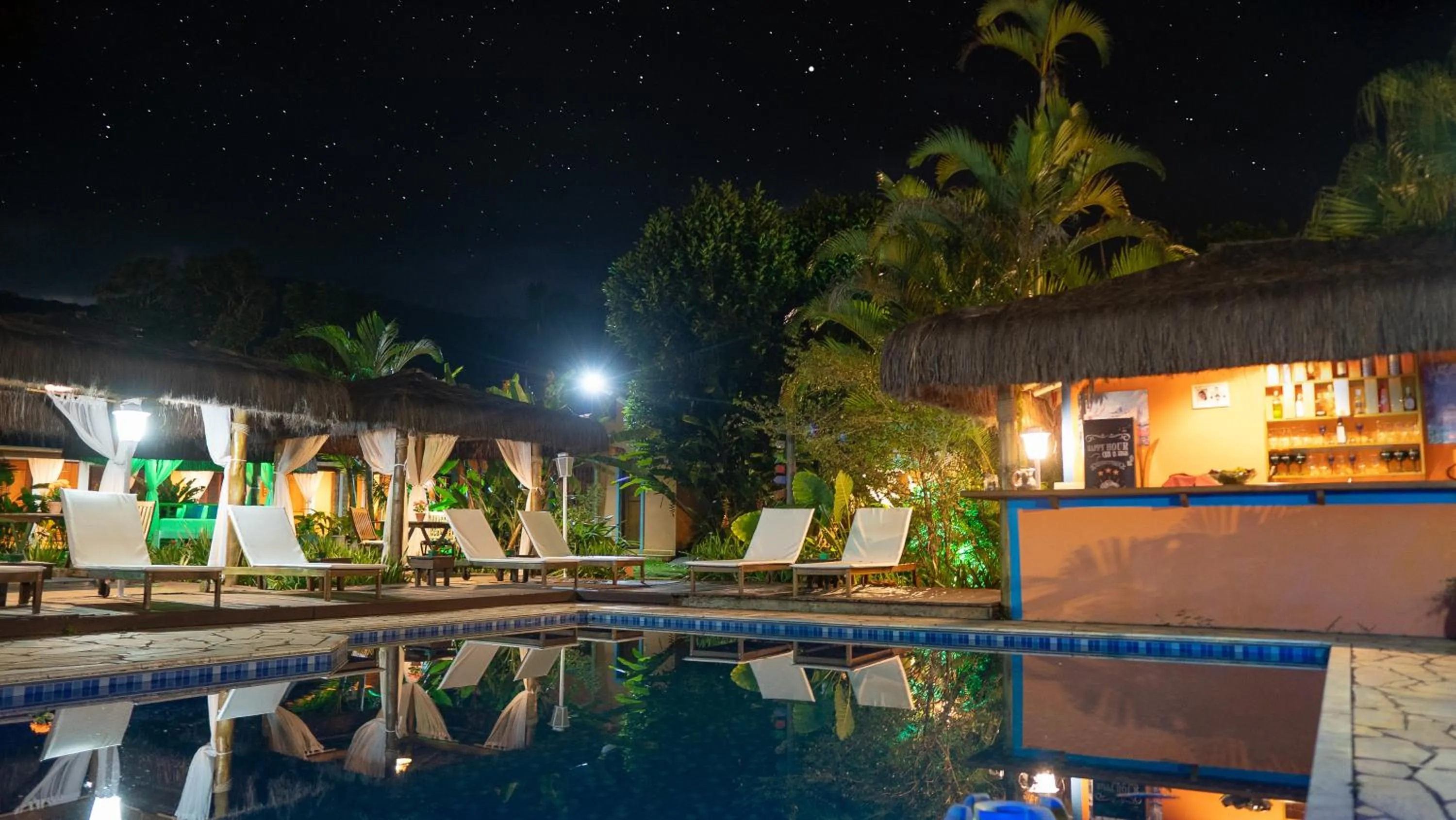 Swimming pool in Pousada Canoa Caiçara Ilhabela