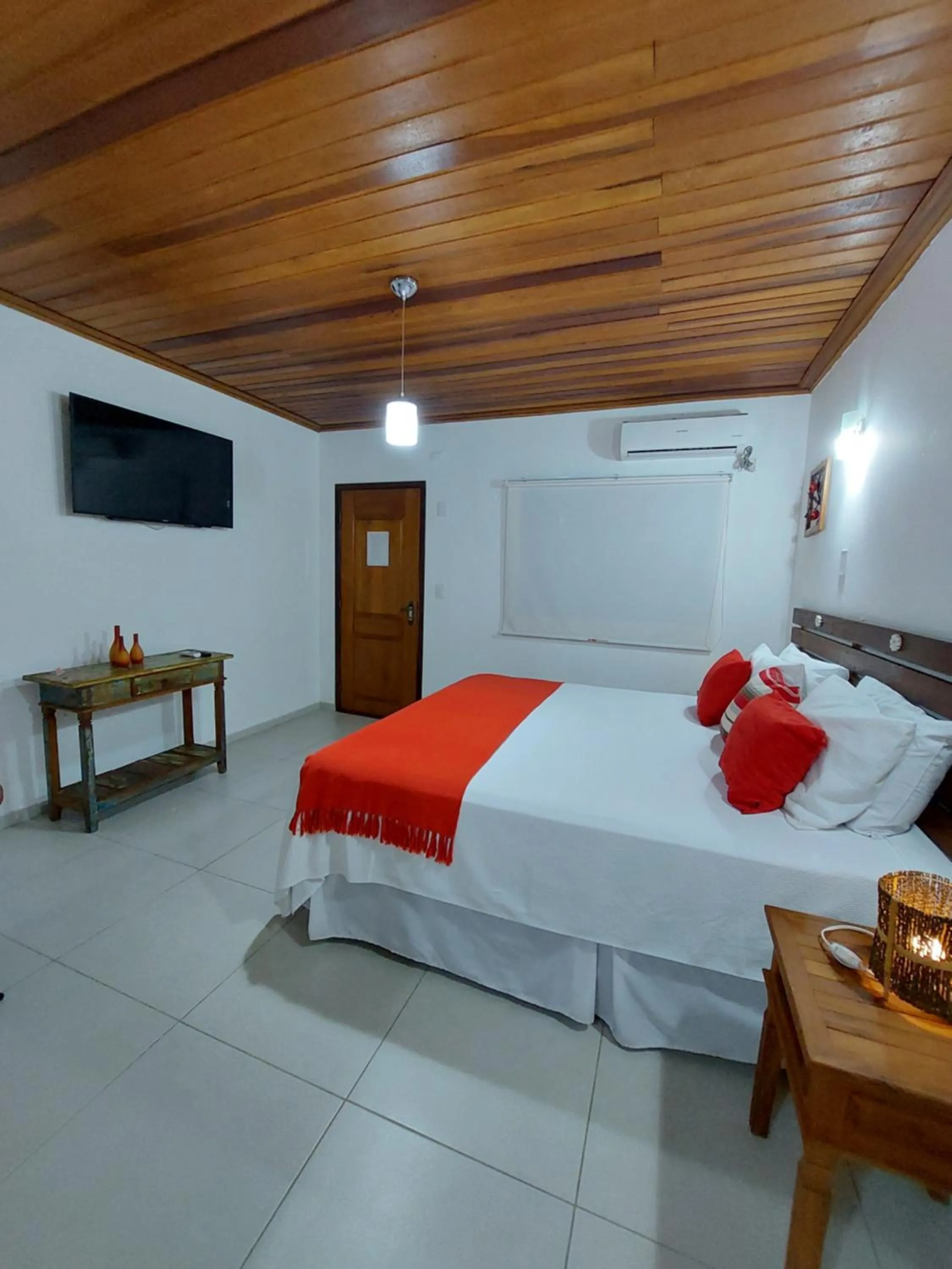 Bed in Pousada Canoa Caiçara Ilhabela