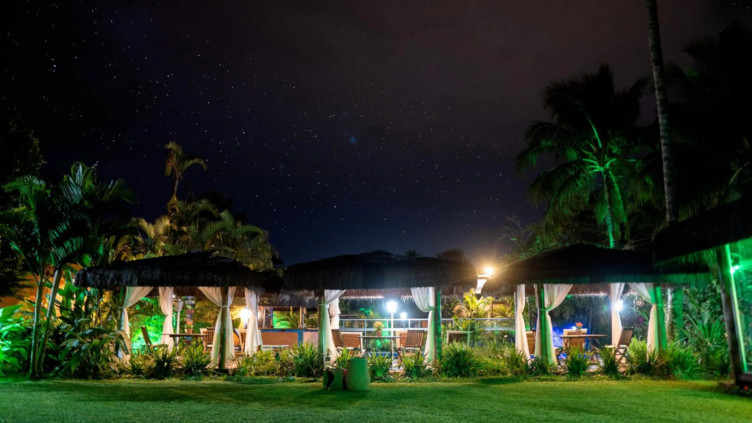 Swimming pool in Pousada Canoa Caiçara Ilhabela