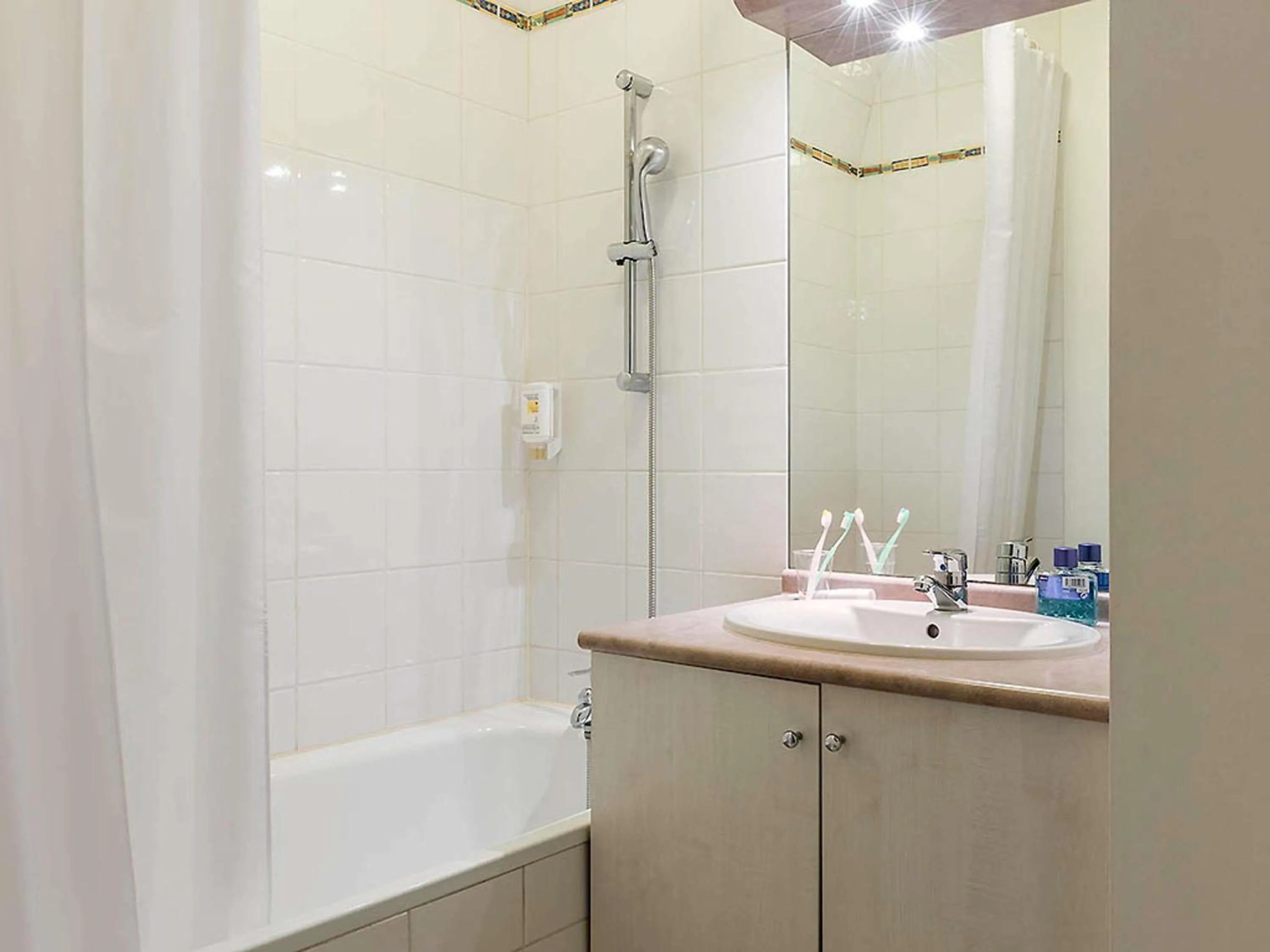 Bedroom in Aparthotel Adagio Access Paris Porte De Charenton