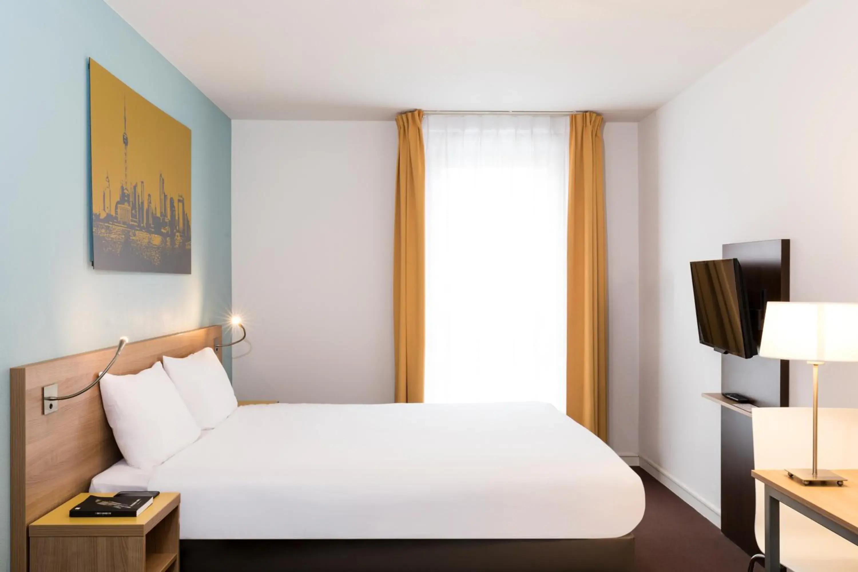 Bed in Aparthotel Adagio Access Paris Clamart Bed in Aparthotel Adagio Access Paris Clamart
