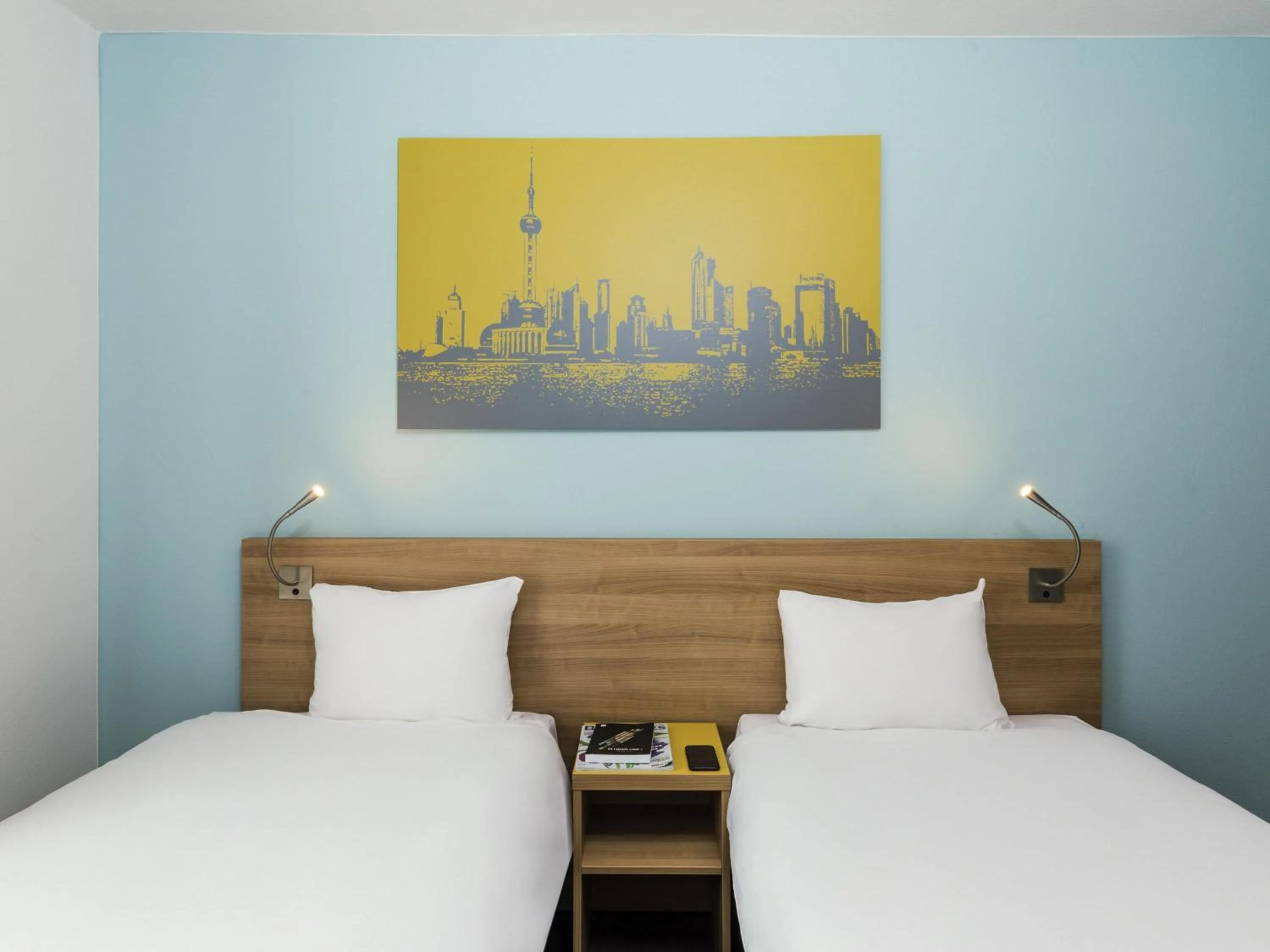 Bedroom, Bed in Aparthotel Adagio Access Paris Clamart