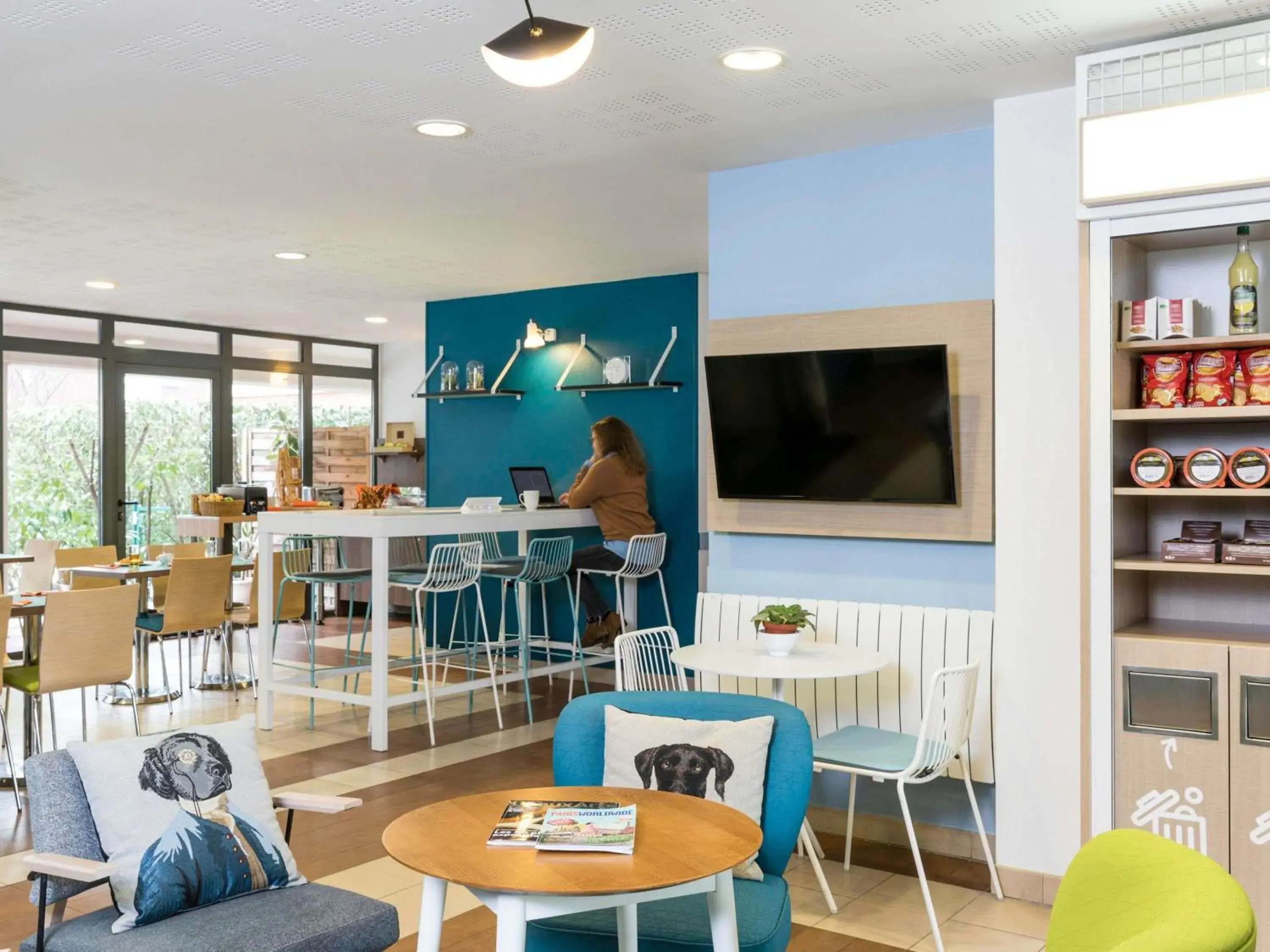 Property building in Aparthotel Adagio Access Paris Clamart Property building in Aparthotel Adagio Access Paris Clamart