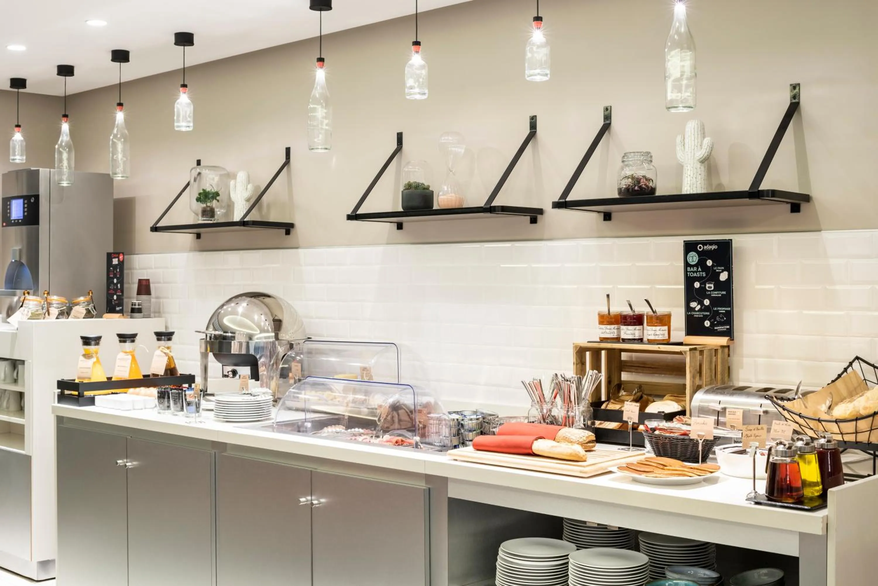 Breakfast in Aparthotel Adagio Paris Centre Tour Eiffel