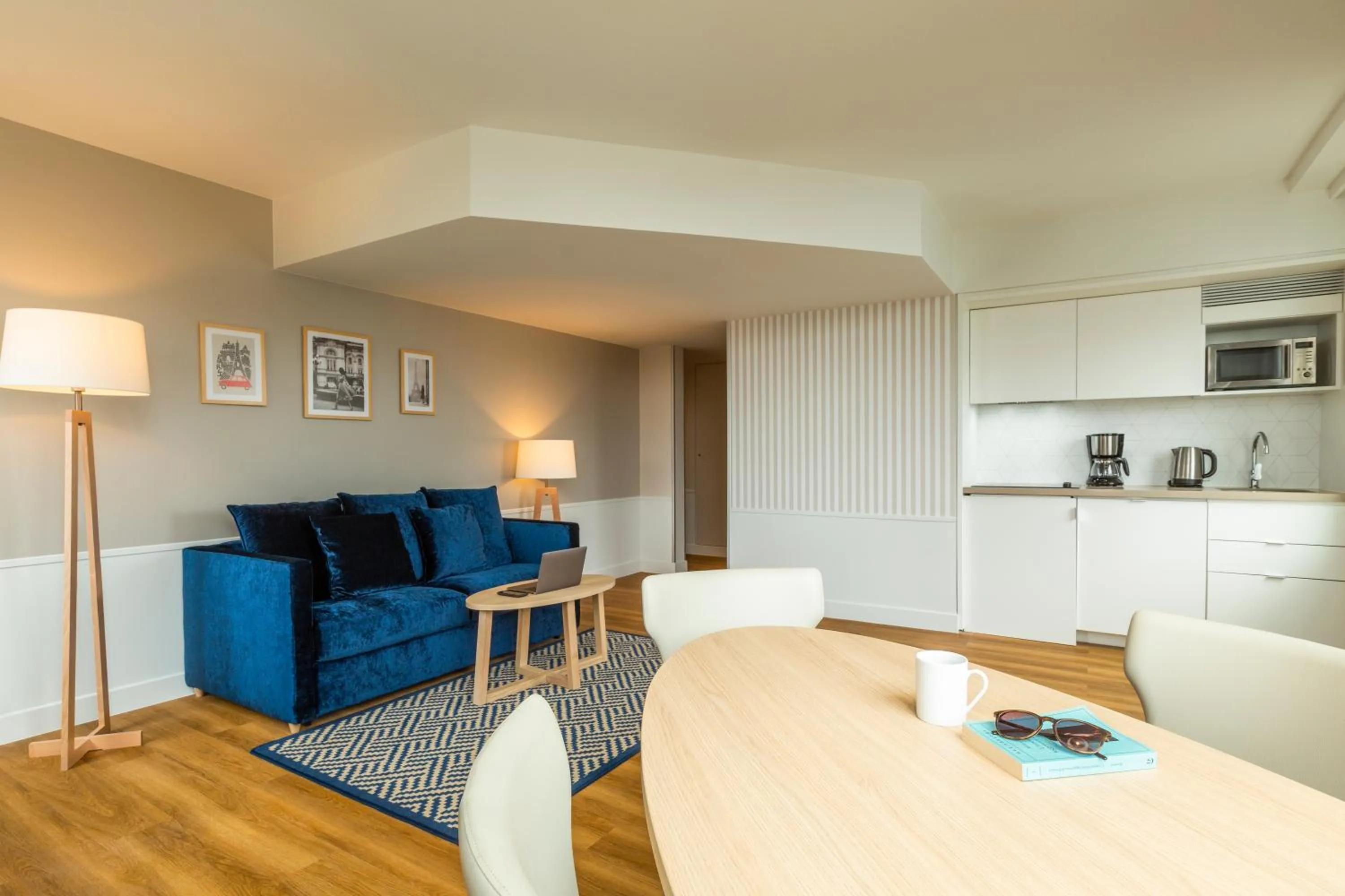 Kitchen or kitchenette in Aparthotel Adagio Paris Centre Tour Eiffel