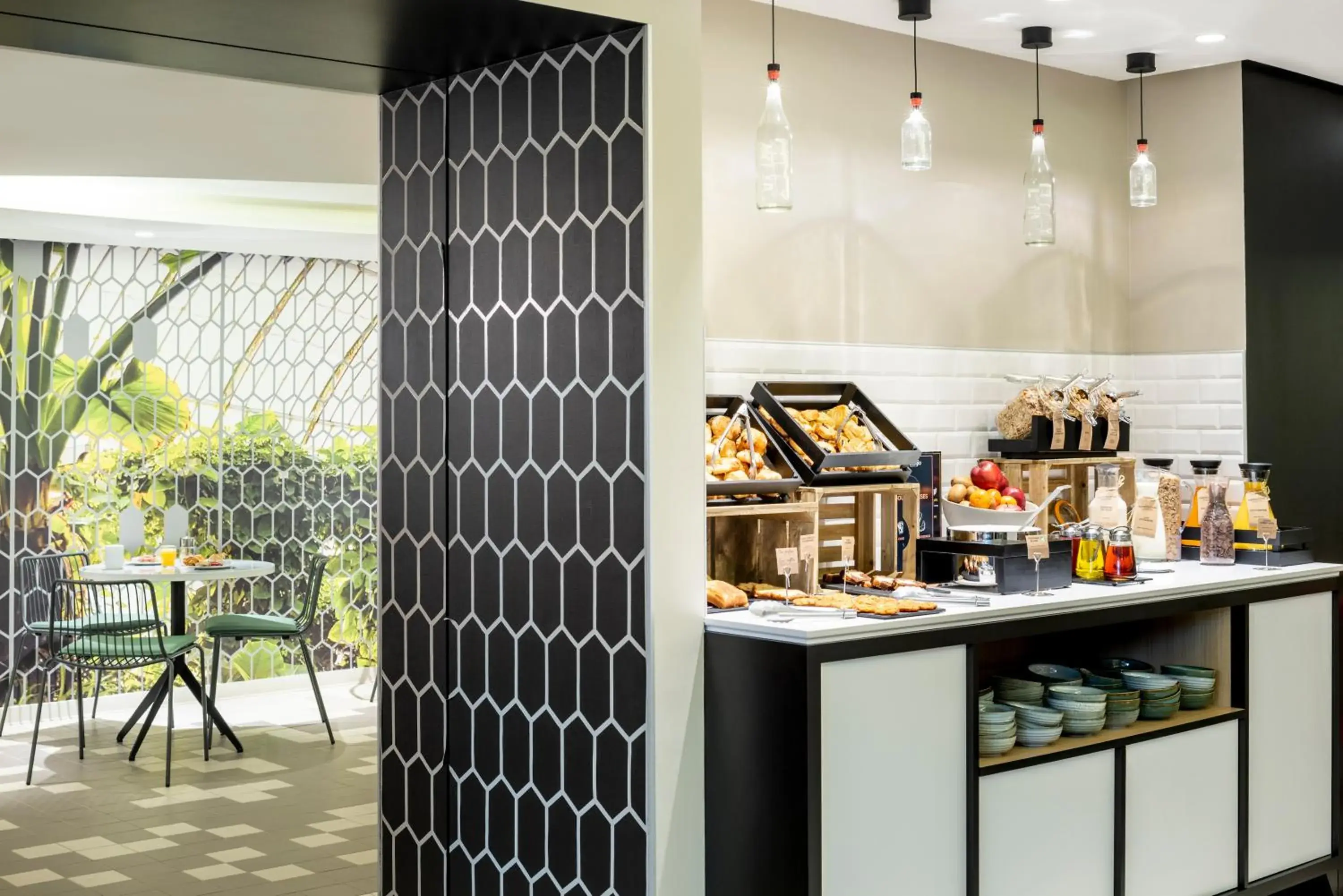 Breakfast in Aparthotel Adagio Paris Centre Tour Eiffel Breakfast in Aparthotel Adagio Paris Centre Tour Eiffel