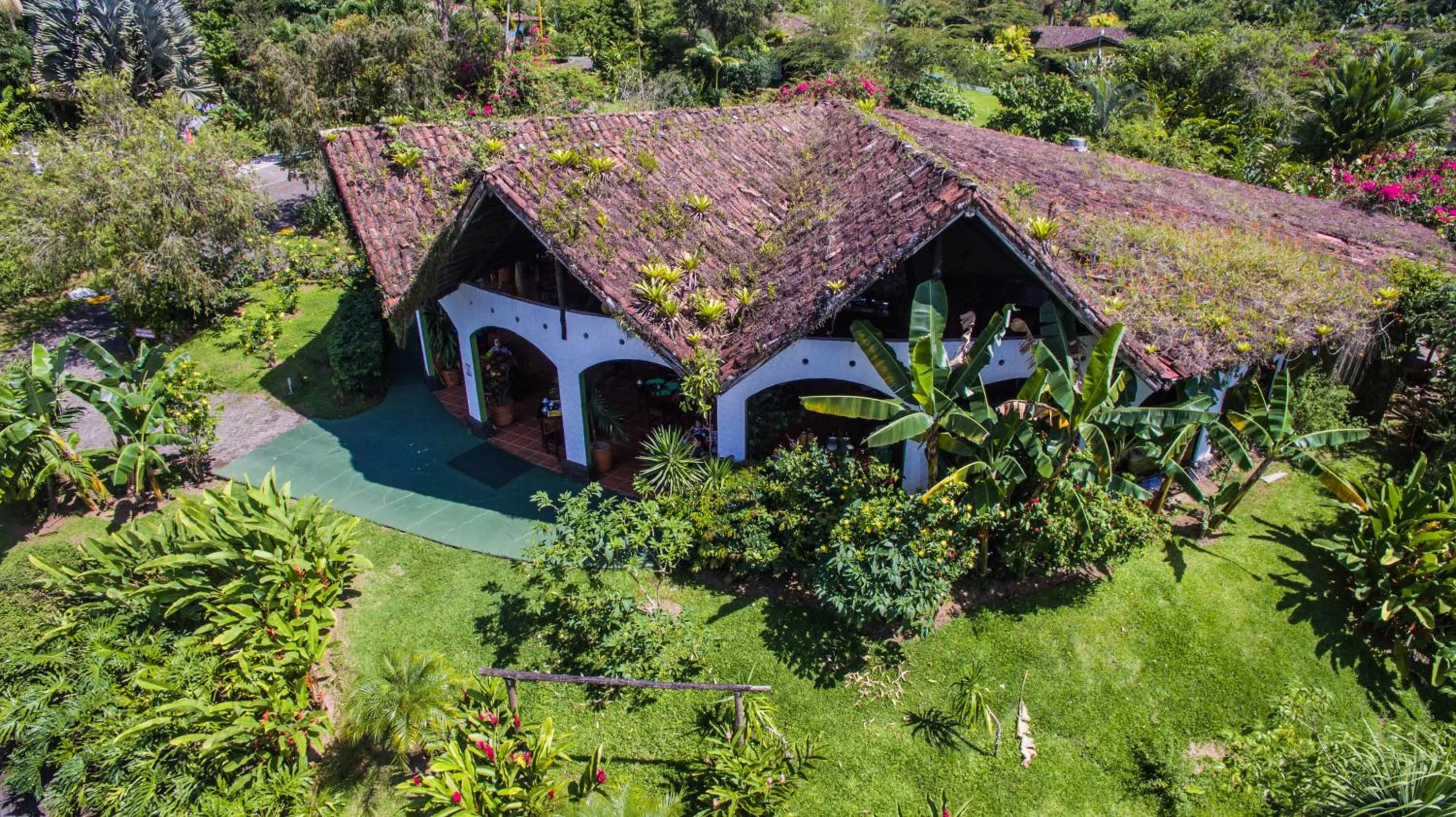 BBQ facilities in Hotel Mountain Paradise