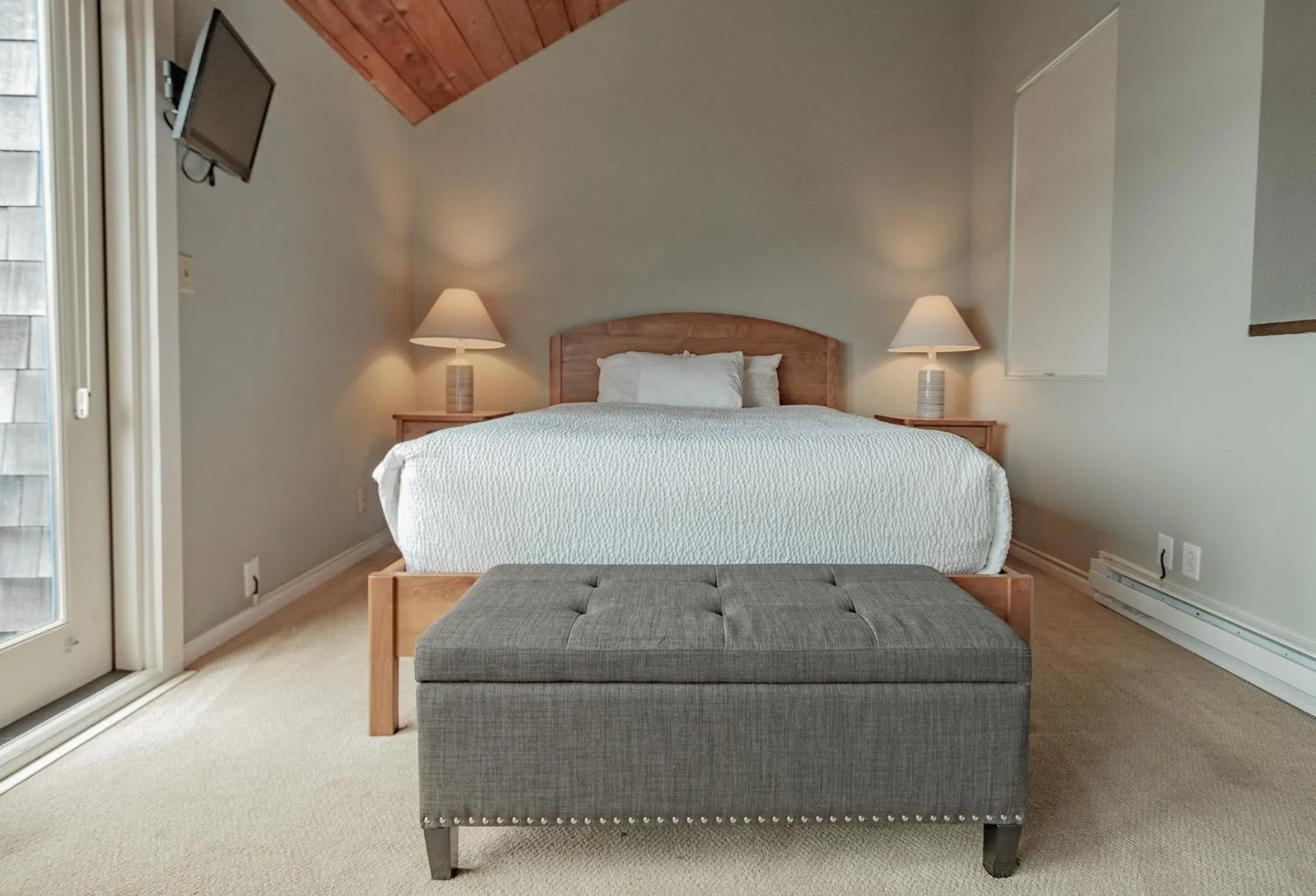 Bed in Embarcadero Resort