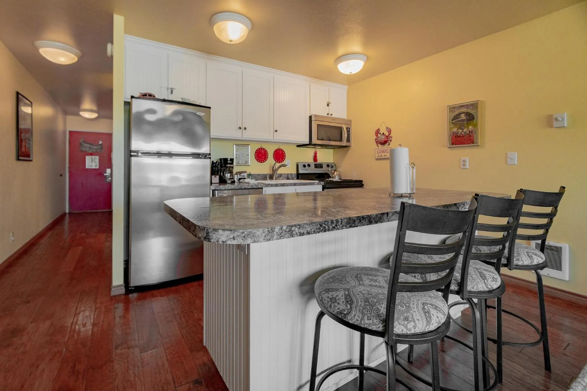 kitchen in Embarcadero Resort