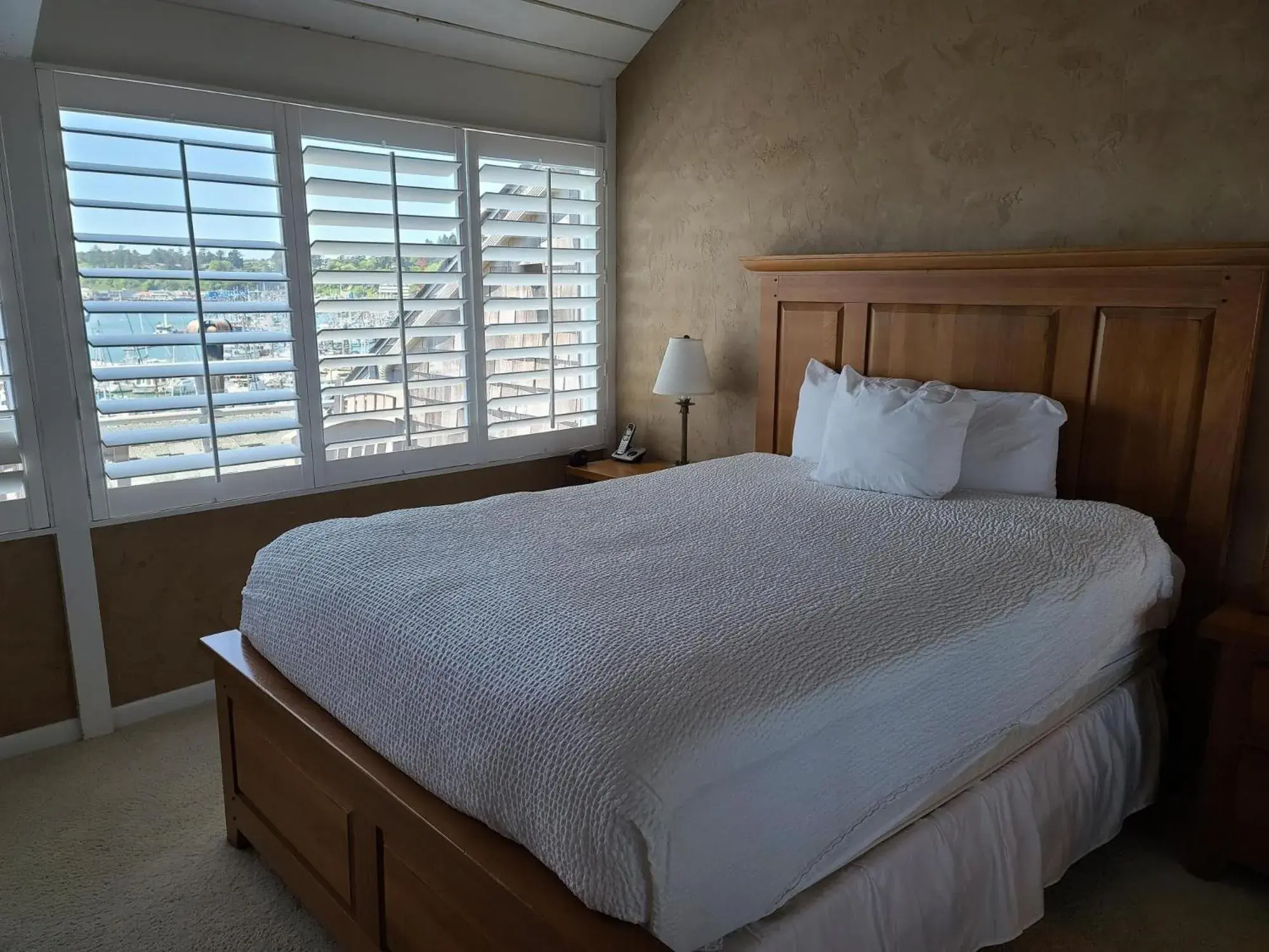 Bedroom, Bed in Embarcadero Resort Bedroom, Bed in Embarcadero Resort