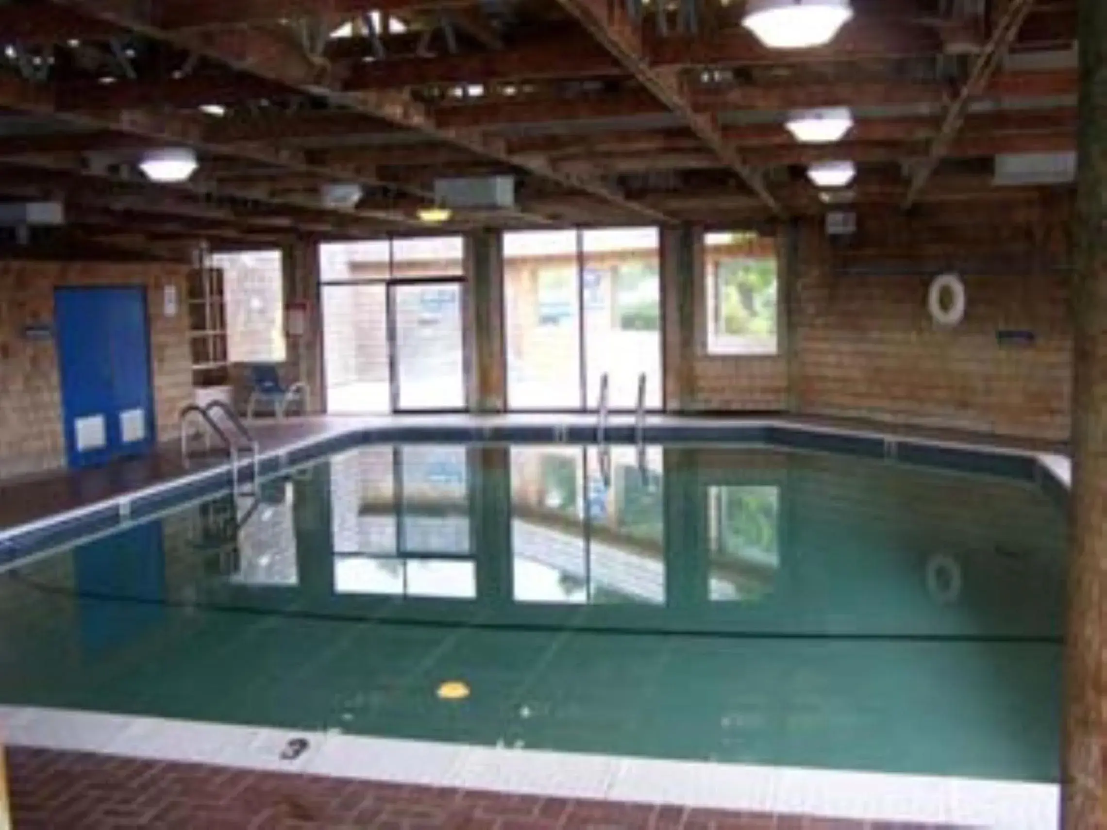 Swimming pool in Embarcadero Resort Swimming pool in Embarcadero Resort