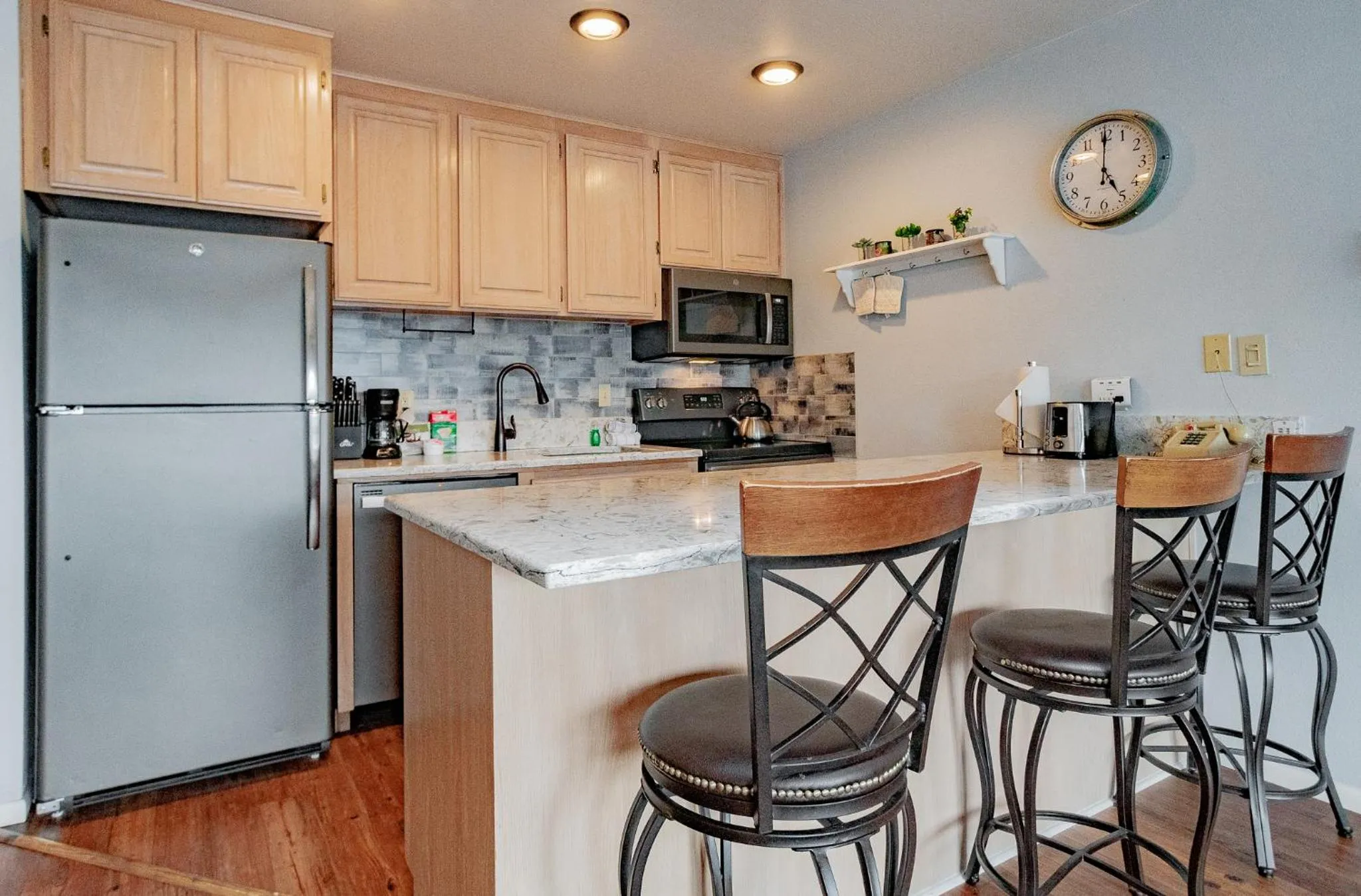 kitchen in Embarcadero Resort