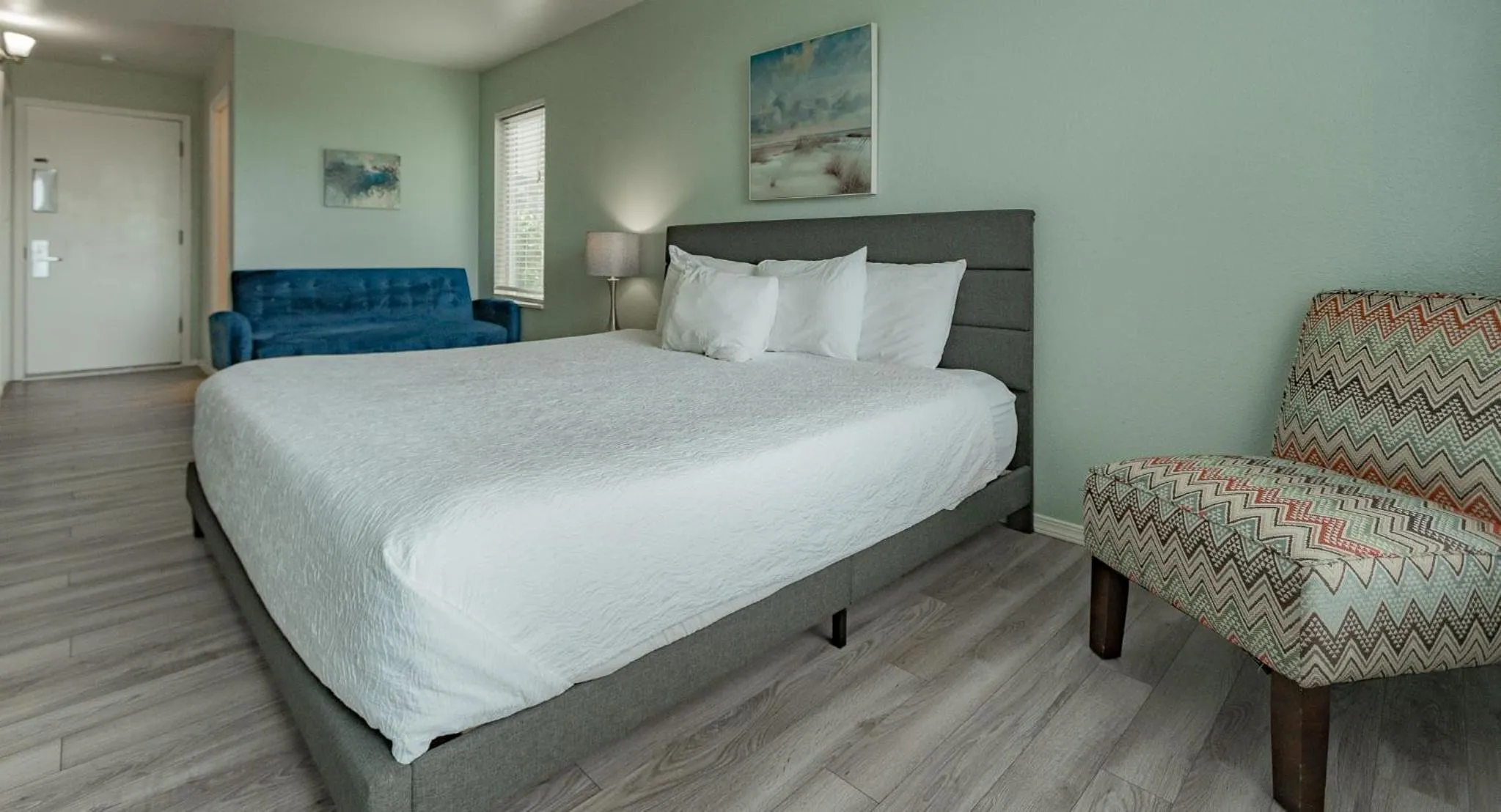 Bed in Embarcadero Resort