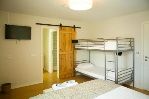 THE HOLY COW - Hostel & Suites