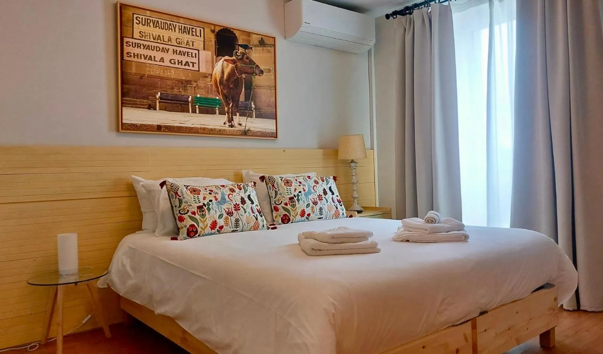 Bedroom, Bed in THE HOLY COW - Hostel & Suites