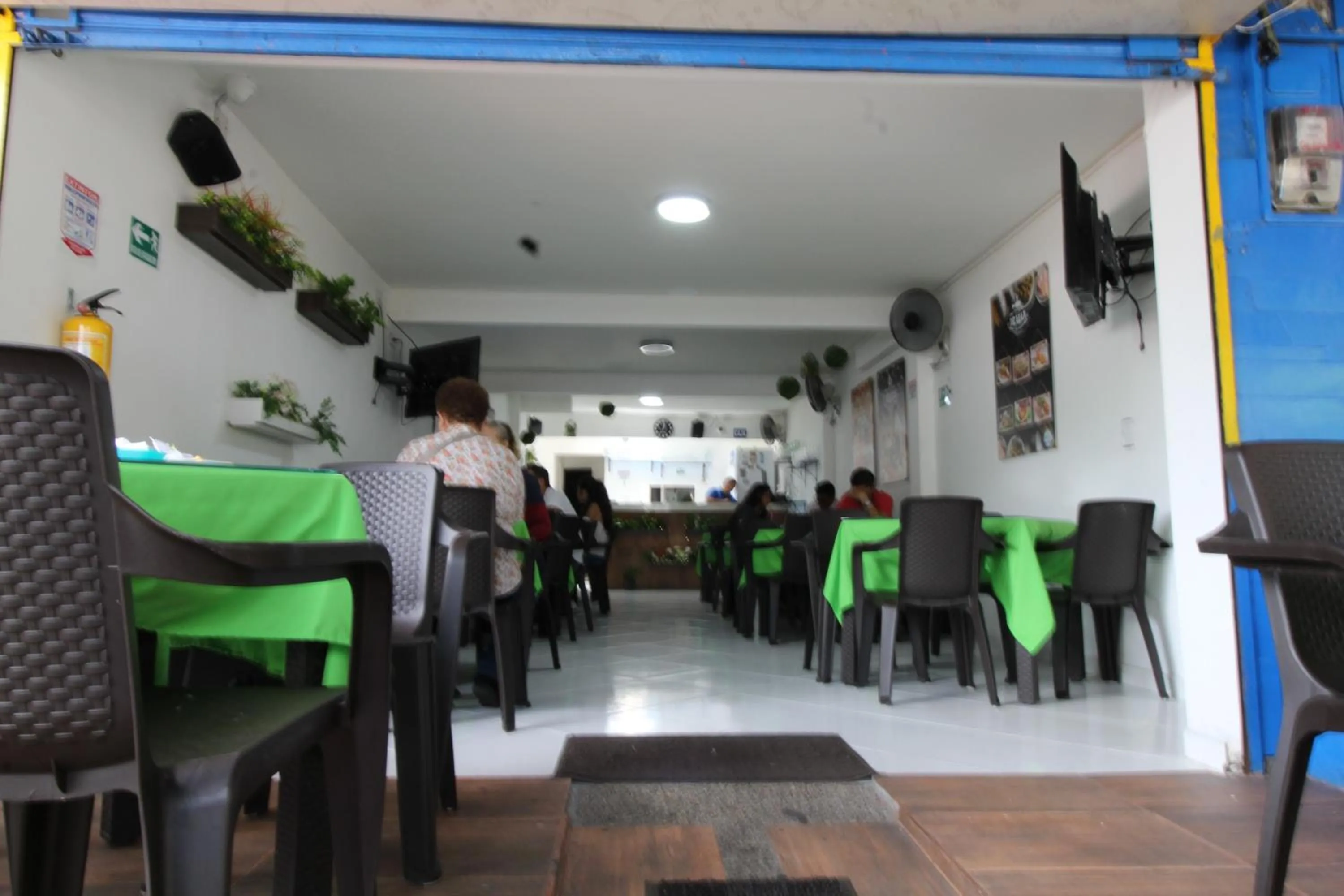 Restaurant/places to eat in HOTEL MANAGER OBELISK