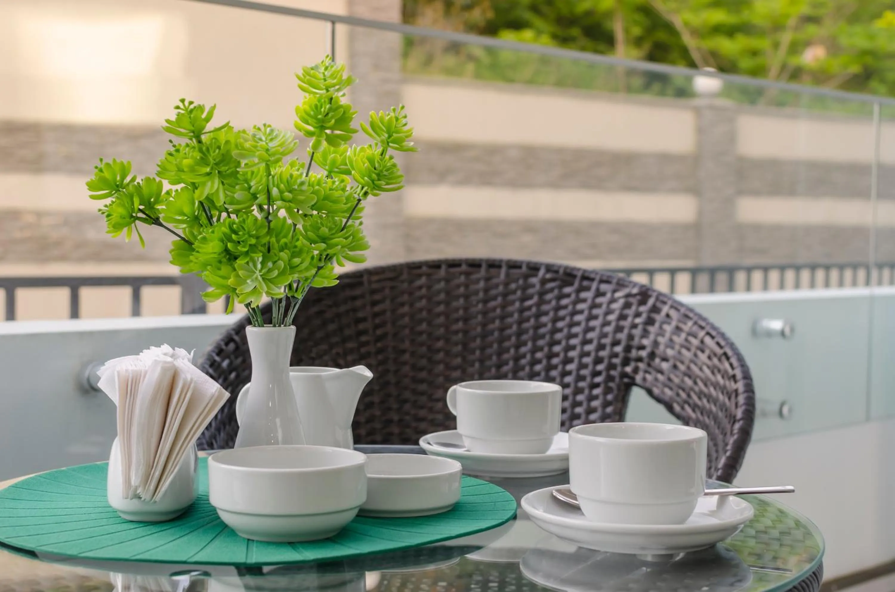 Coffee/tea facilities in Green Line