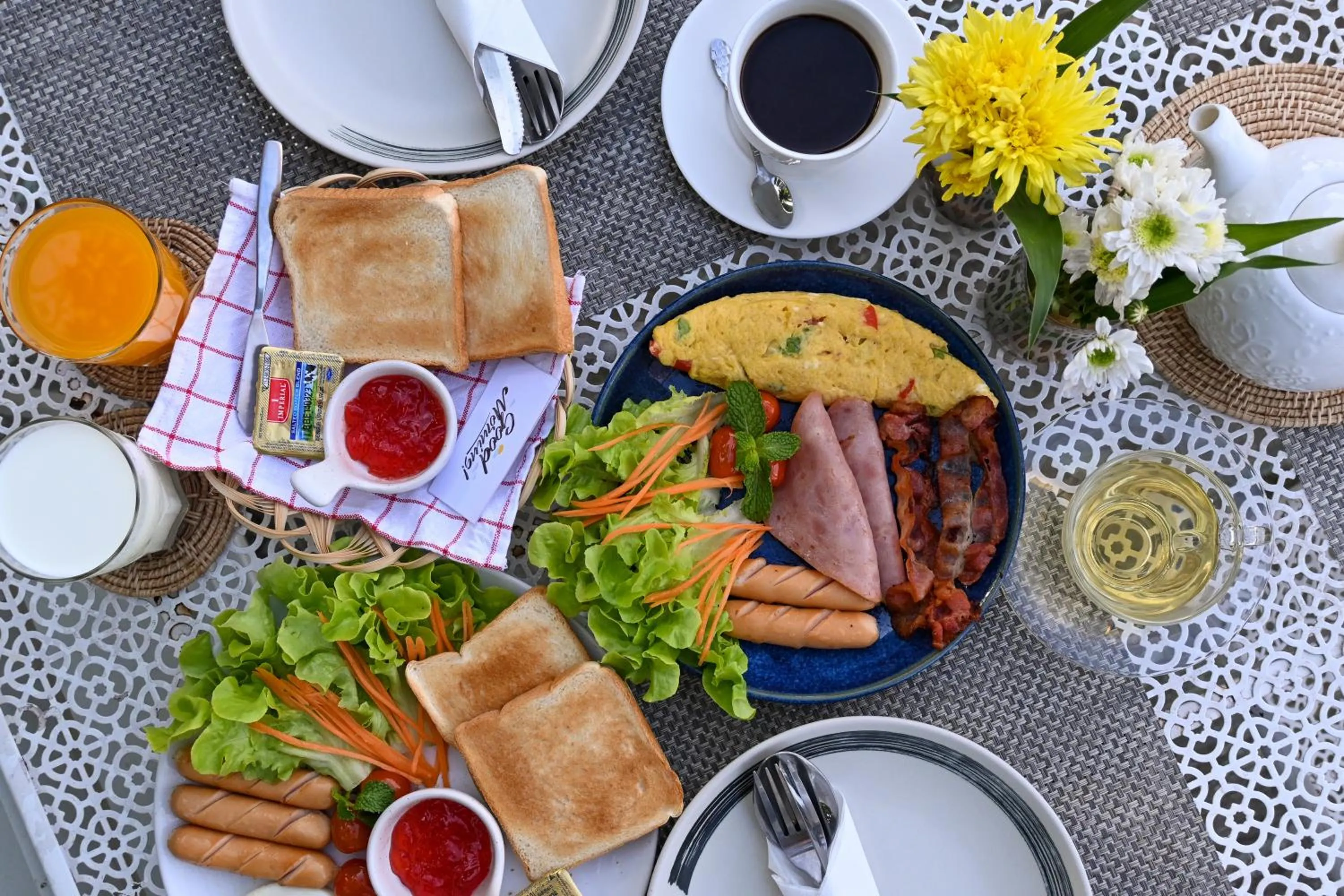 Breakfast in Aranta Suvarnabhumi