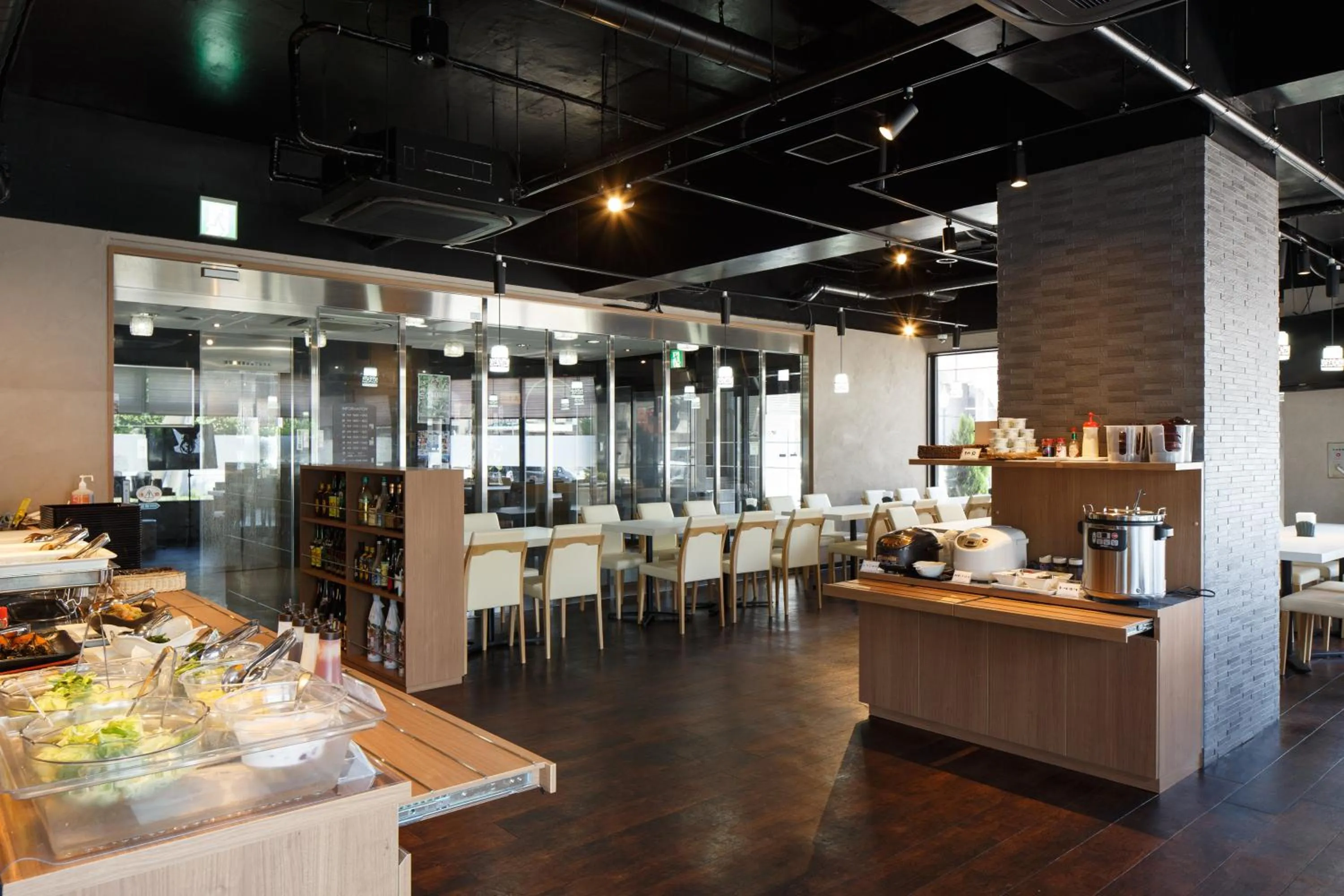 Restaurant/places to eat in Hotel Wing International Sagamihara