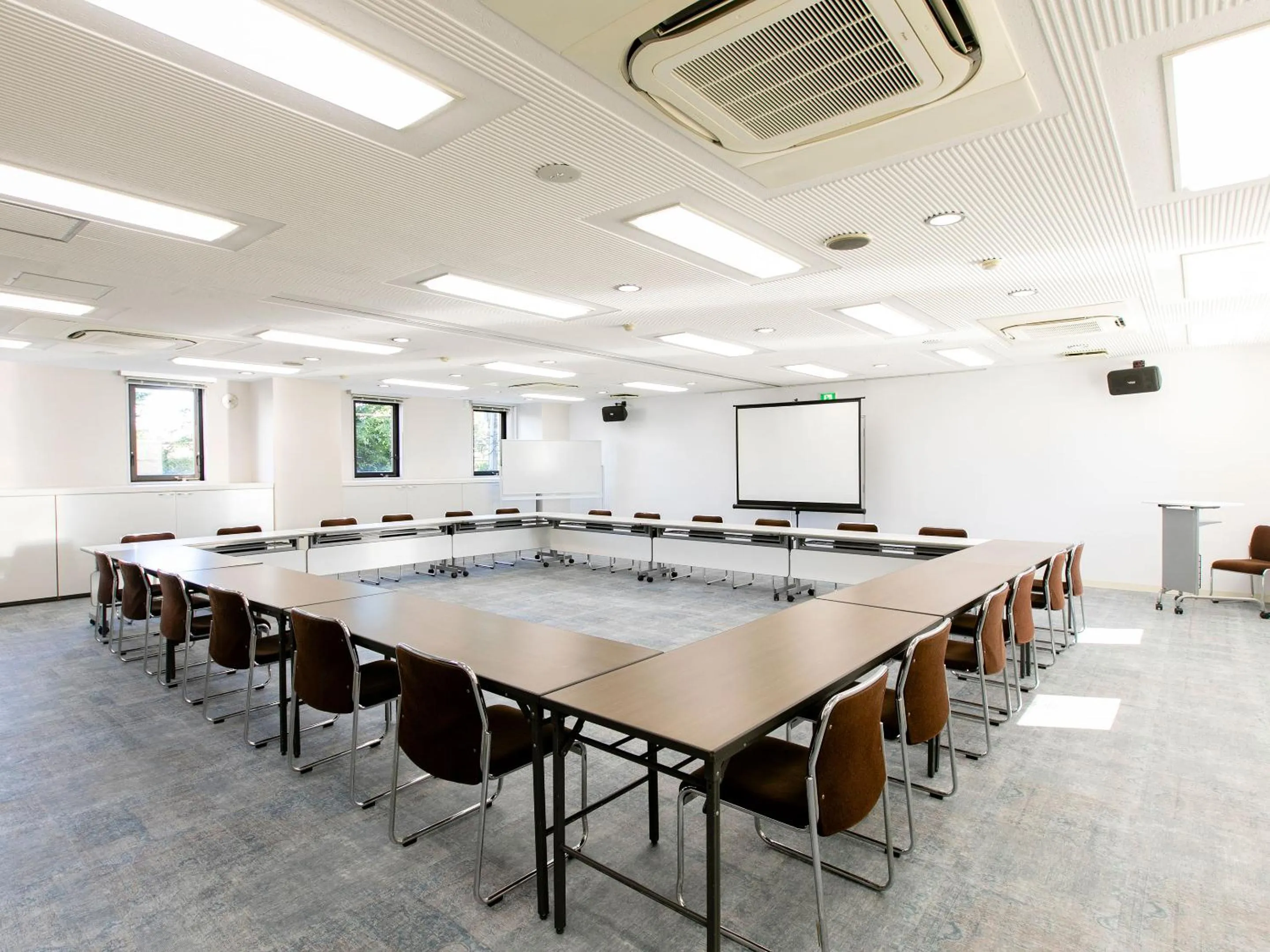 Meeting/conference room in Hotel Wing International Sagamihara