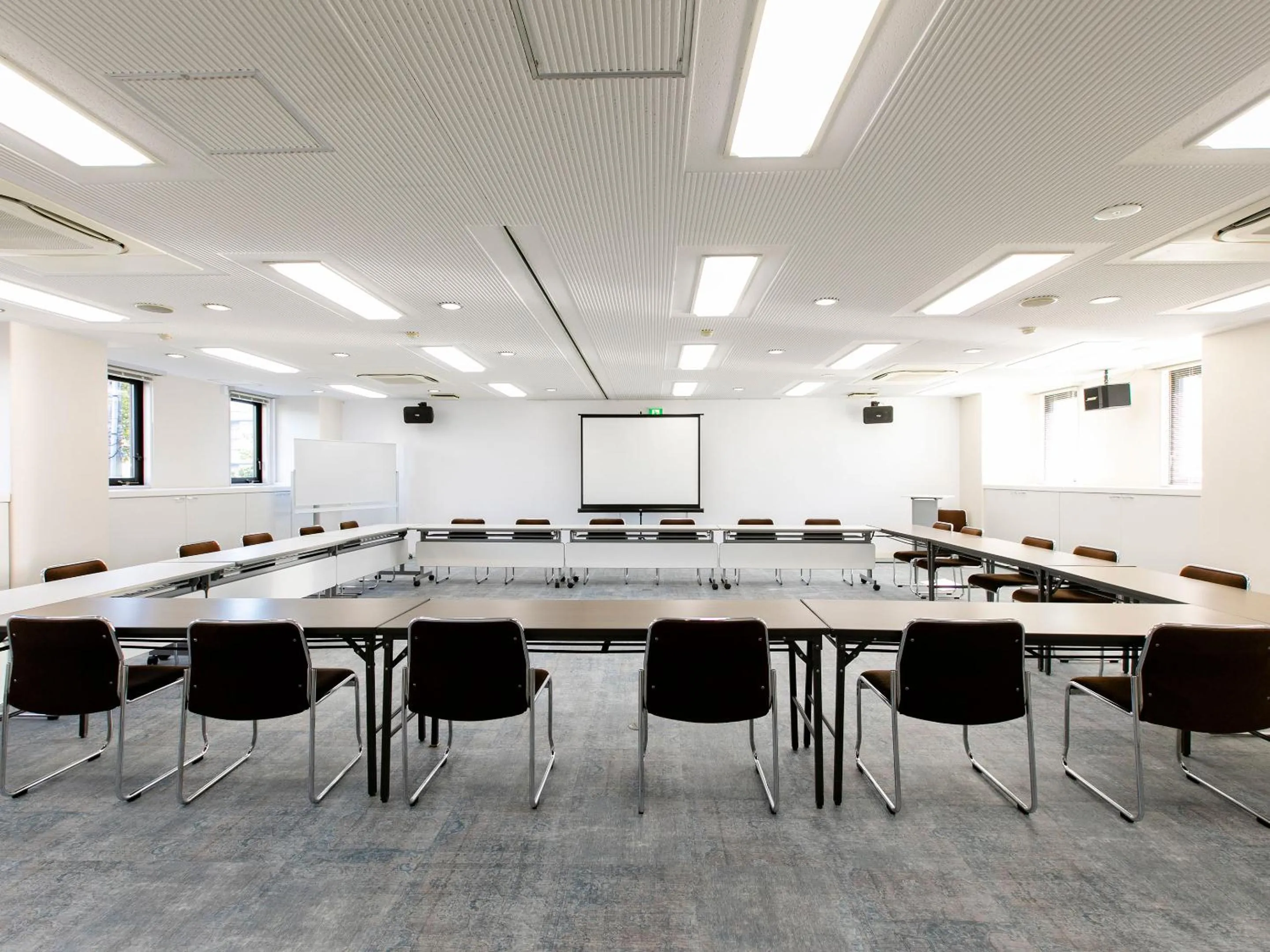 Meeting/conference room in Hotel Wing International Sagamihara