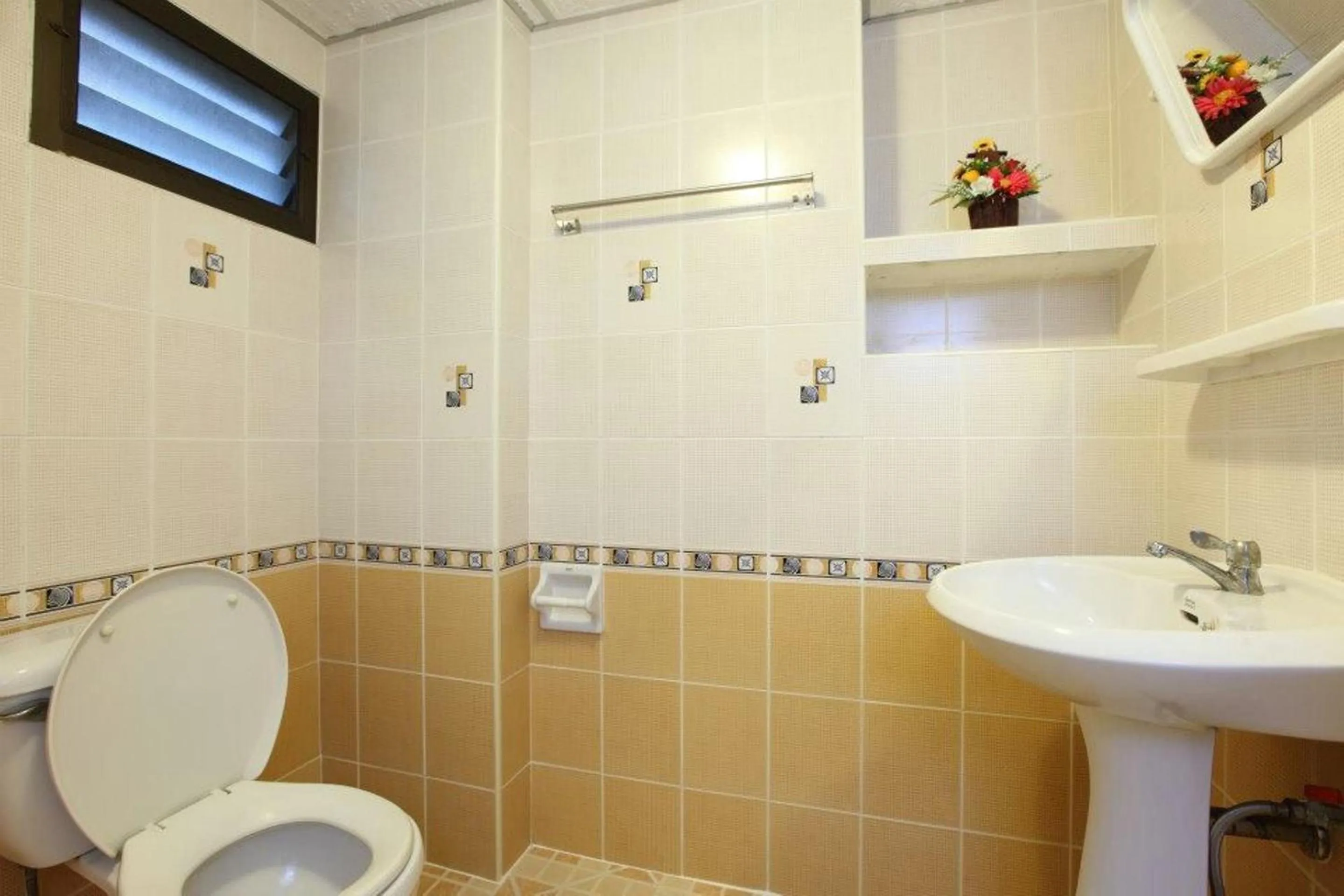 Bathroom in Grand Mandarin Residence