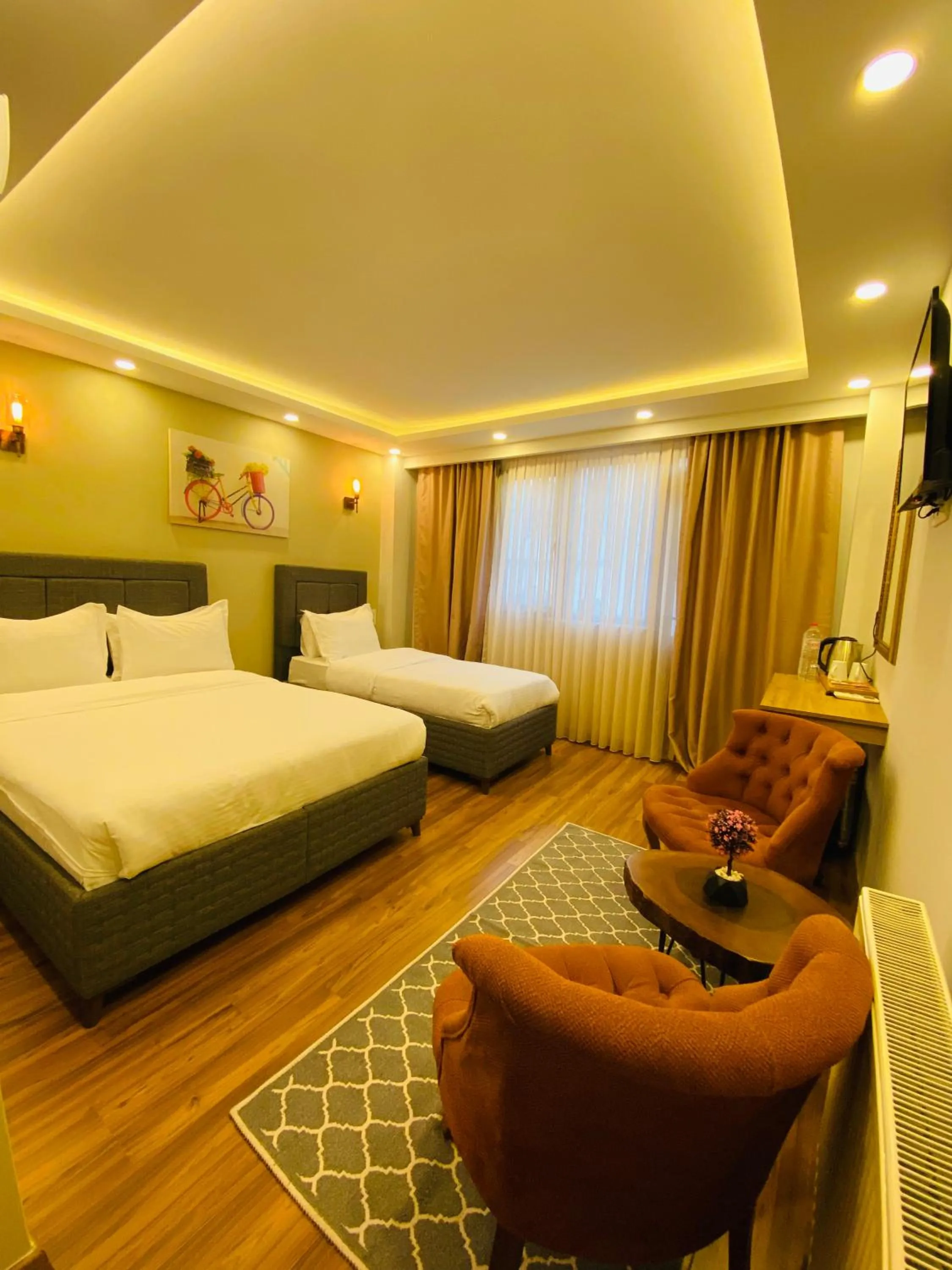 Photo of the whole room, Bed in PALMERA OLD CITY